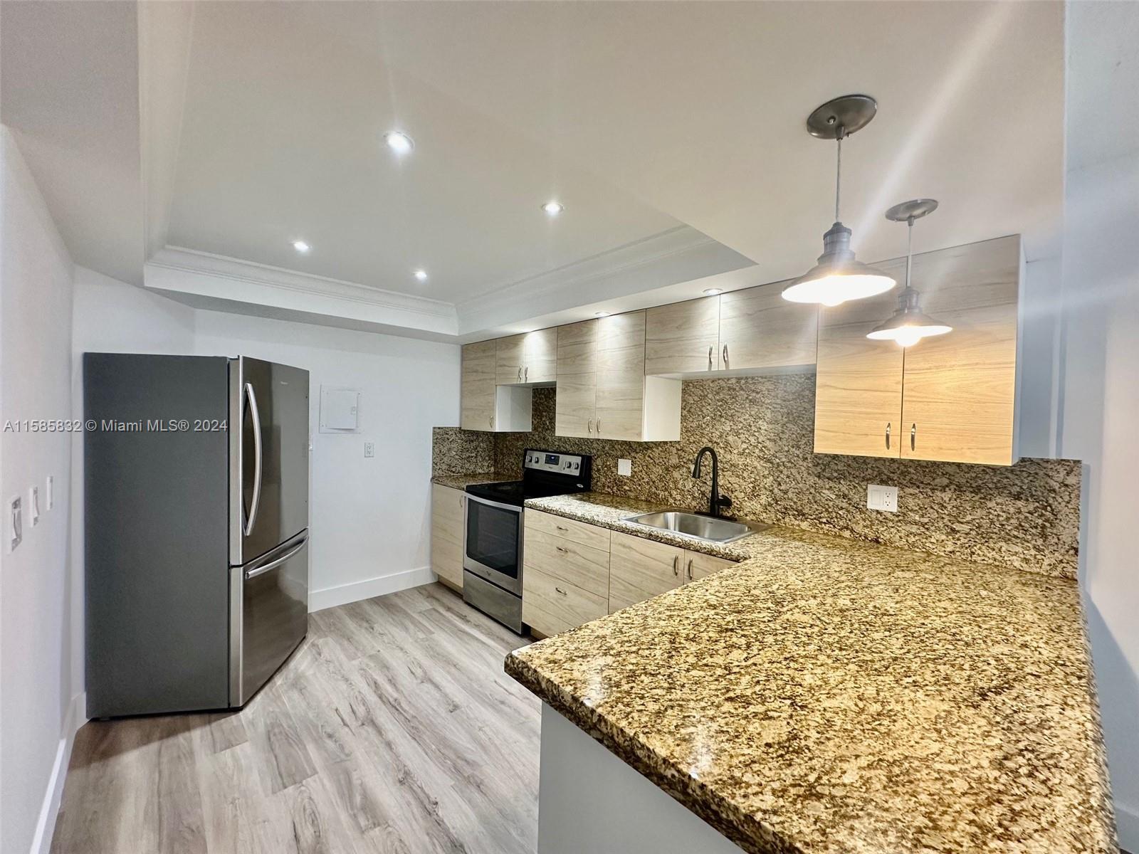See details 521 W 1 / 1 801 sq. ft. $ 2024-05-11 0 Photo
