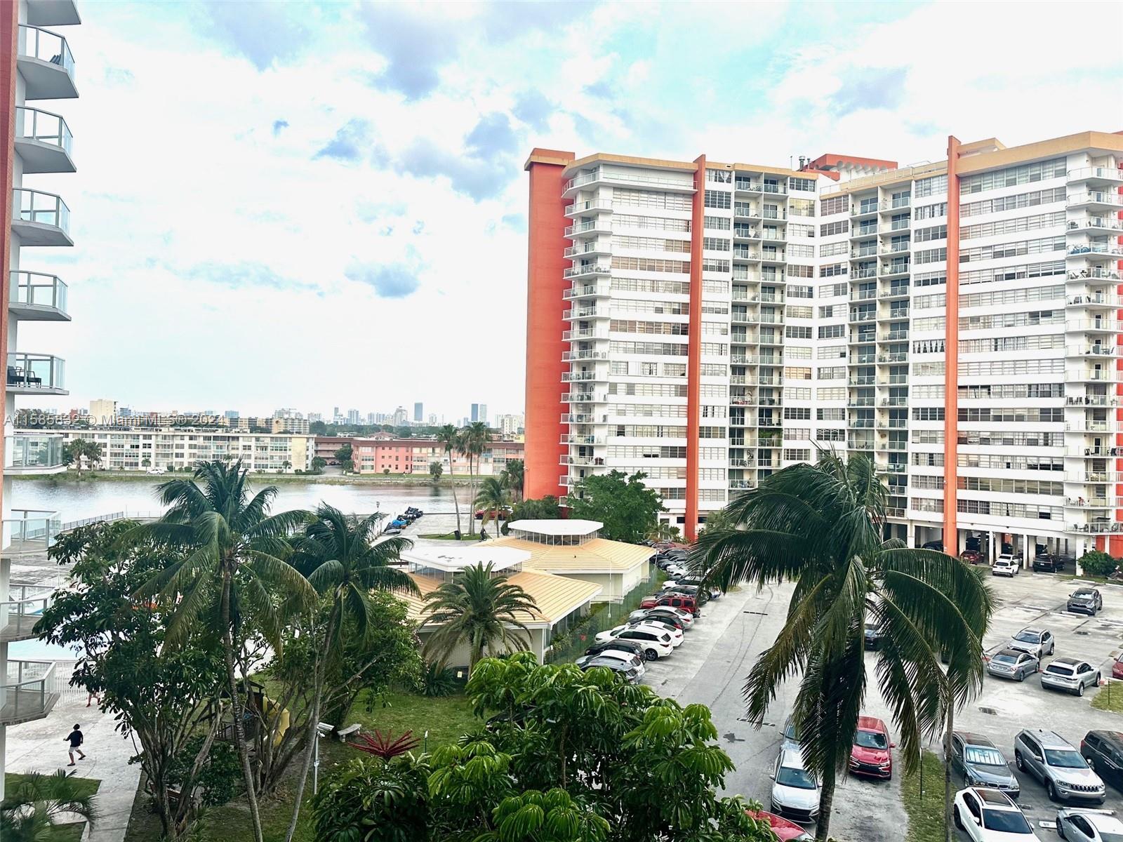 See details 521 W 1 / 1 801 sq. ft. $ 2024-05-11 0 Photo