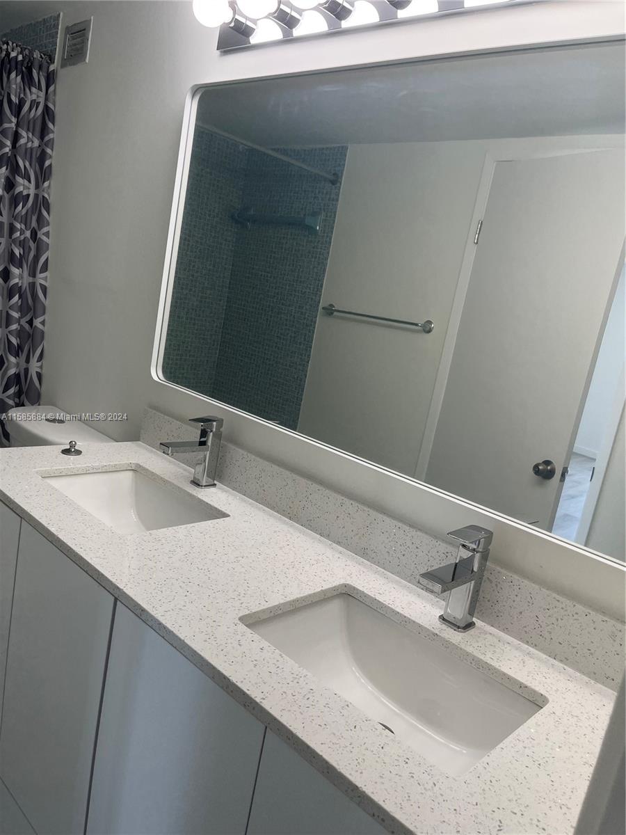 1121E 1 / 1 801 sq. ft. $ 2024-09-03 0 foto