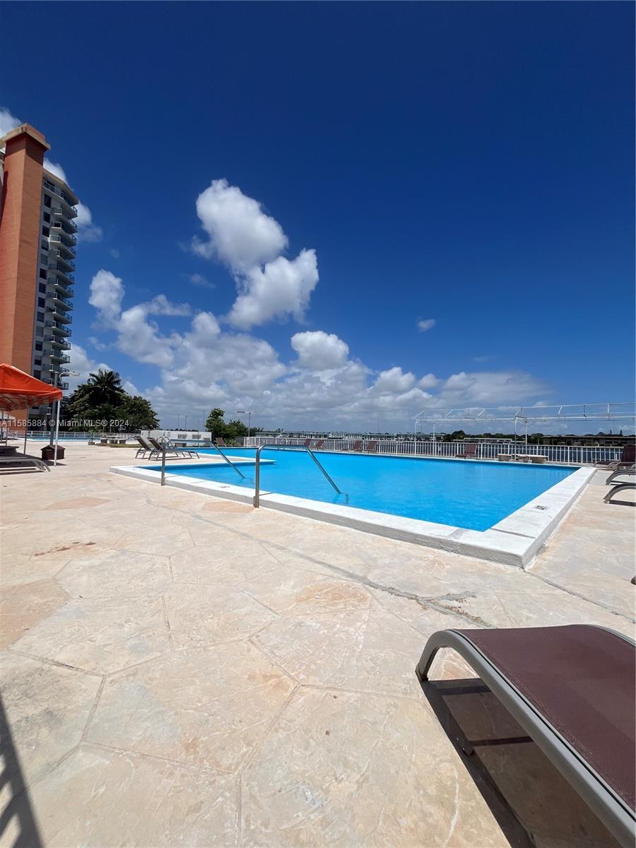 1121E 1 / 1 801 sq. ft. $ 2024-09-03 0 foto