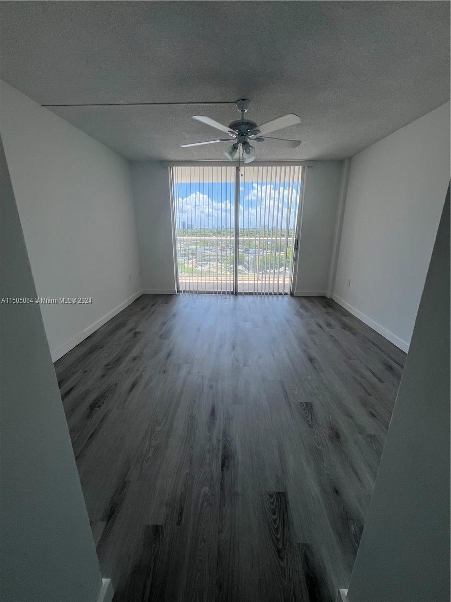 1121E 1 / 1 801 sq. ft. $ 2024-09-03 0 foto