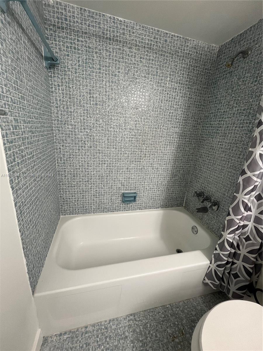 1121E 1 / 1 801 sq. ft. $ 2024-09-03 0 foto