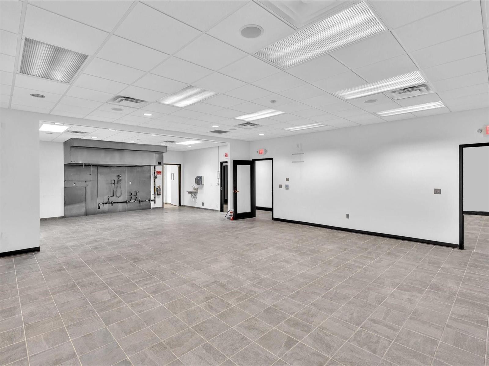   / 0  sq. ft. $ 2025-06-03 0 Photo