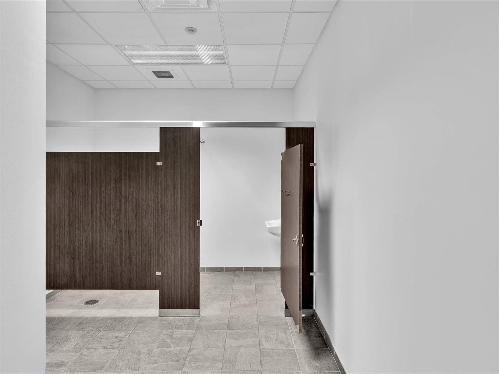  / 0  sq. ft. $ 2025-06-03 0 Photo