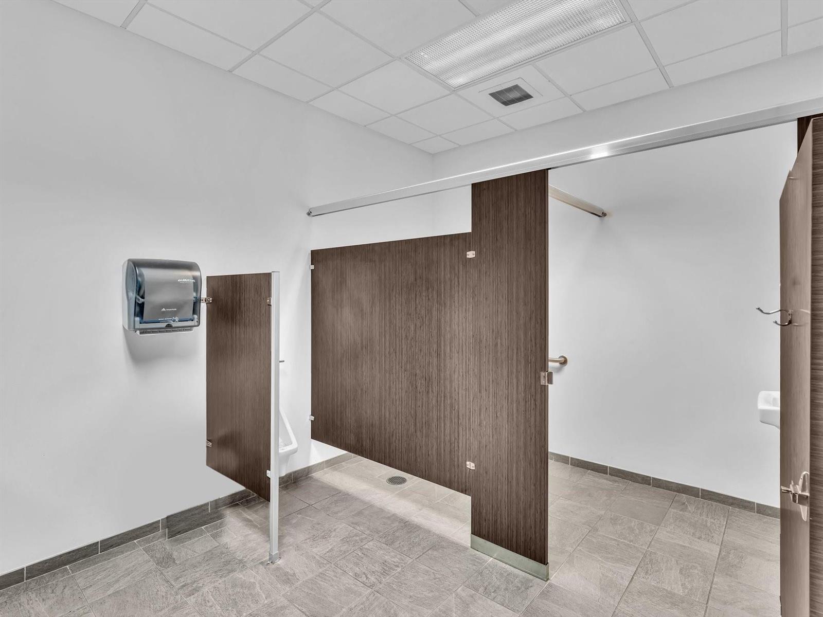  / 0  sq. ft. $ 2025-06-03 0 Photo