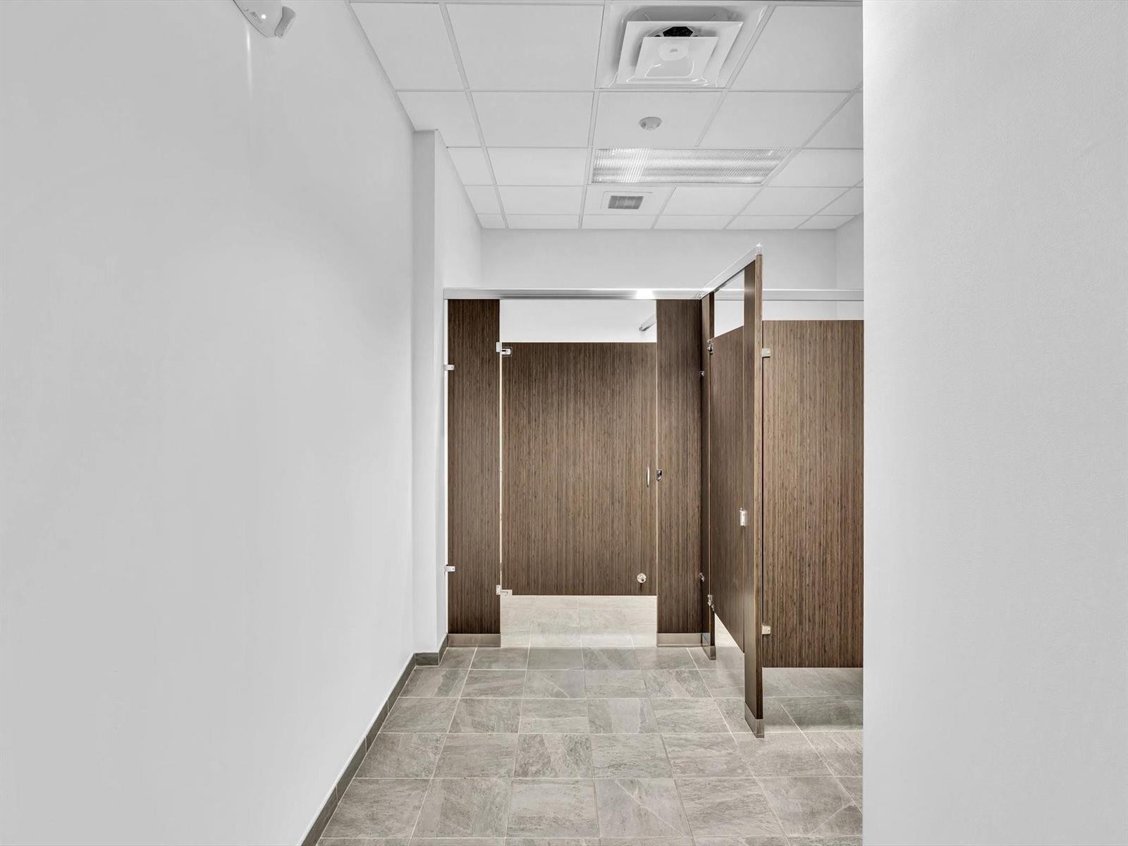   / 0  sq. ft. $ 2025-06-03 0 Photo