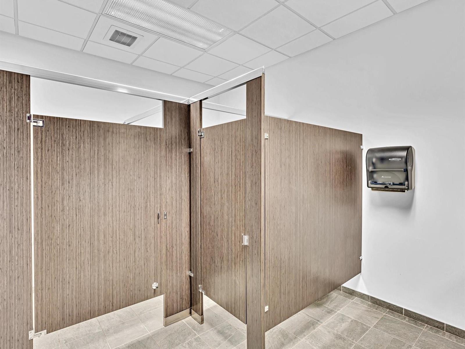  / 0  sq. ft. $ 2025-06-03 0 Photo