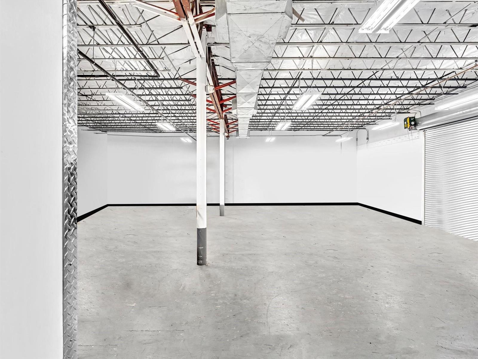   / 0  sq. ft. $ 2025-06-03 0 Photo