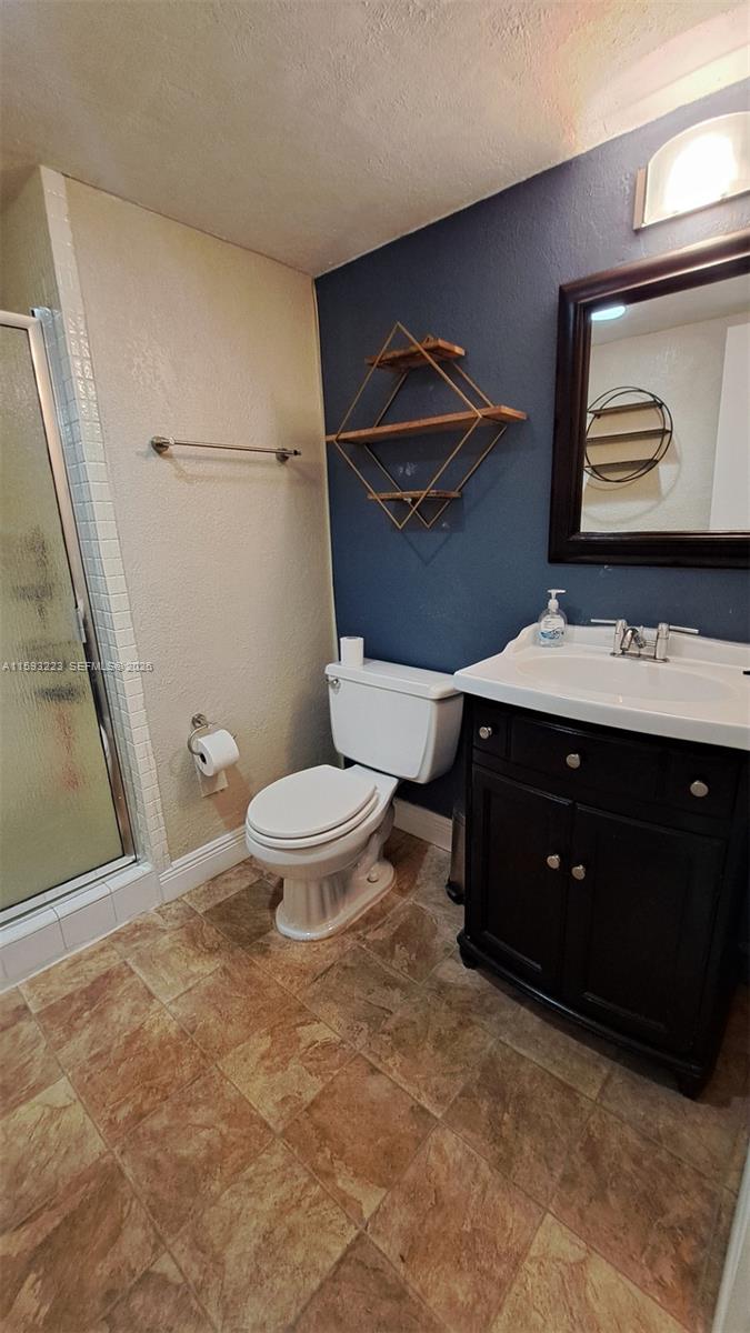 Photo of 427 Golden Isles Dr  #5H, Hallandale Beach, Florida, 33009 - 