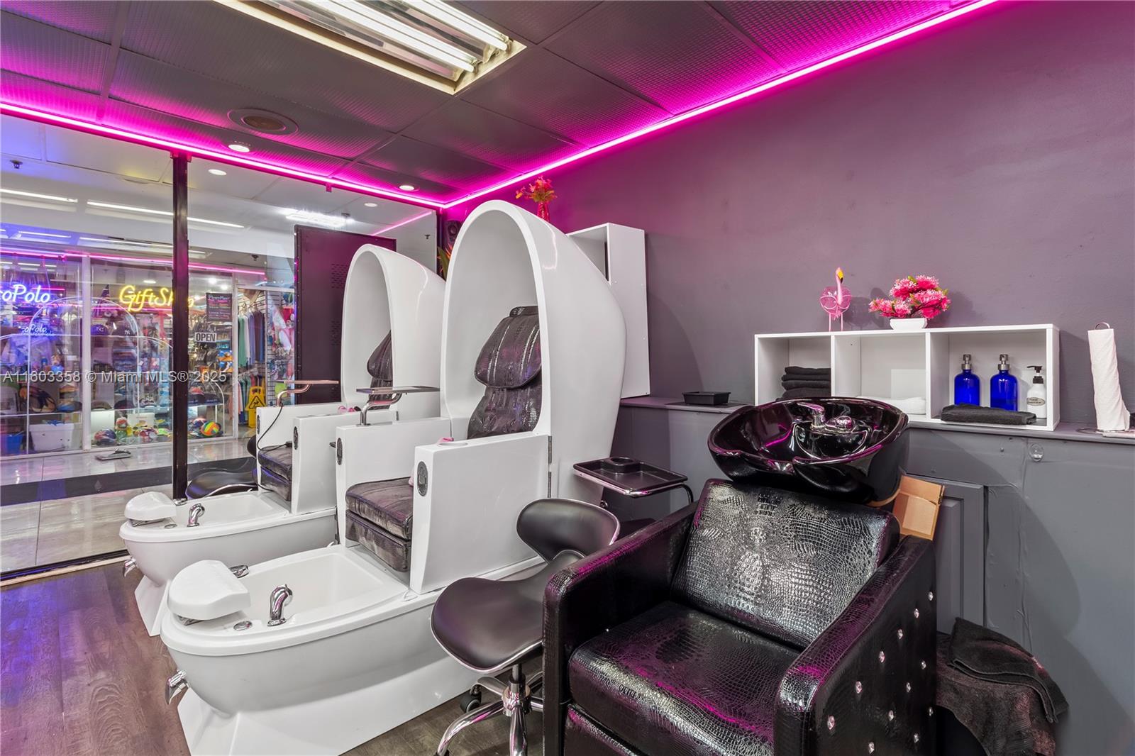 See details / sq. ft. $ 2025-09-07 0 Photo