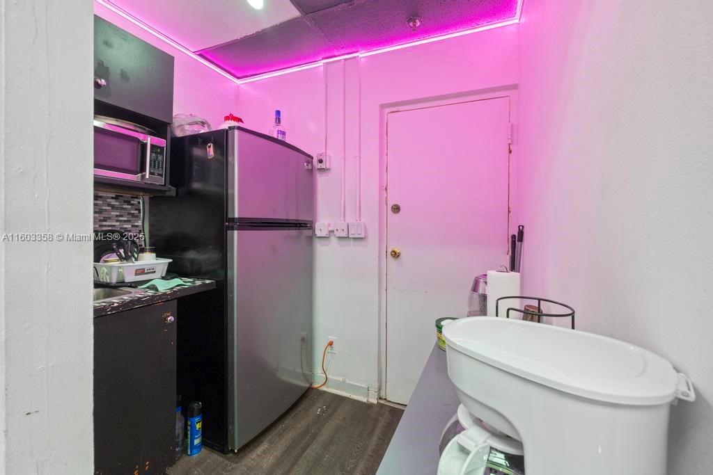 See details / sq. ft. $ 2025-09-07 0 Photo