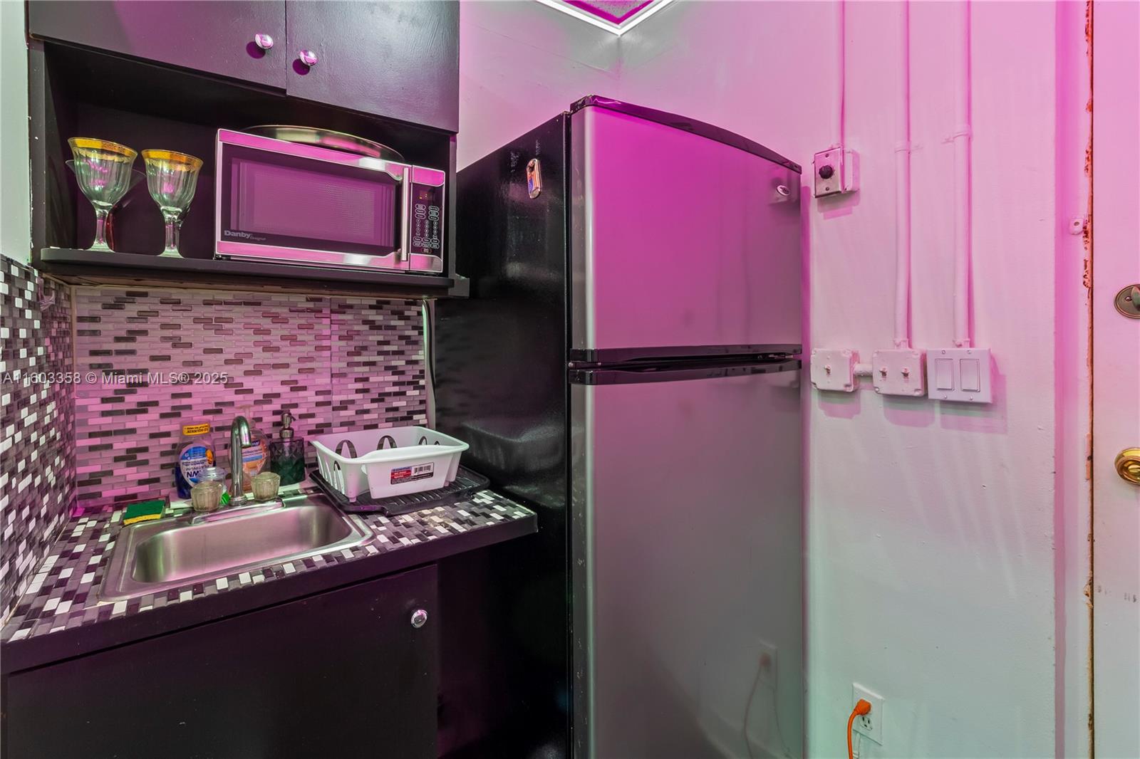 See details / sq. ft. $ 2025-09-07 0 Photo