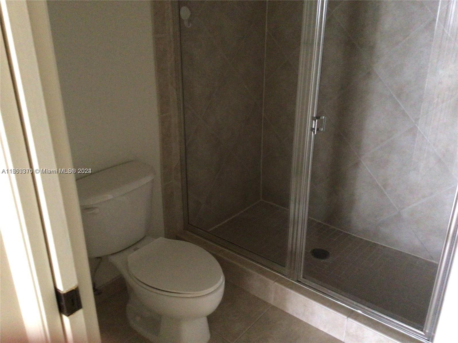 Photo of 2080 Ocean Dr #905, Hallandale Beach, Florida, 33009 - 2ND BATH