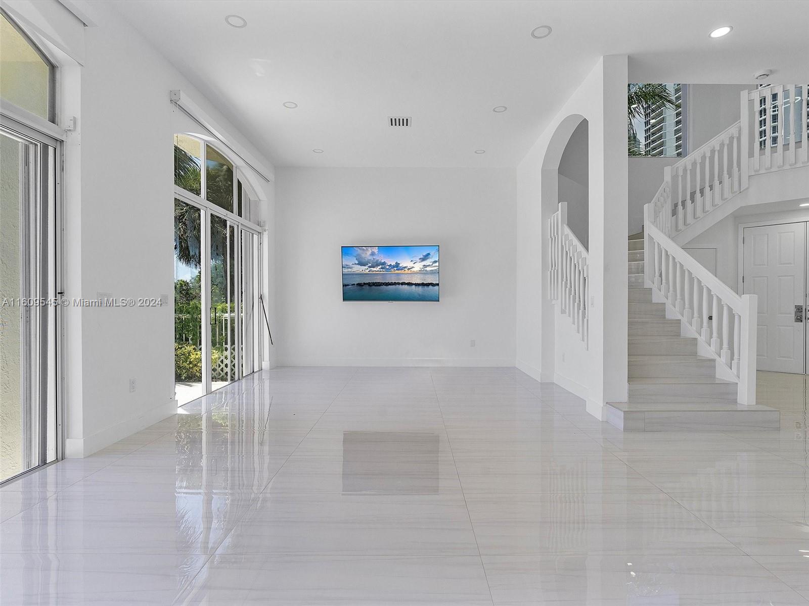 Photo of 21301 38th Ave  (21301), Aventura, Florida, 33180 - 
