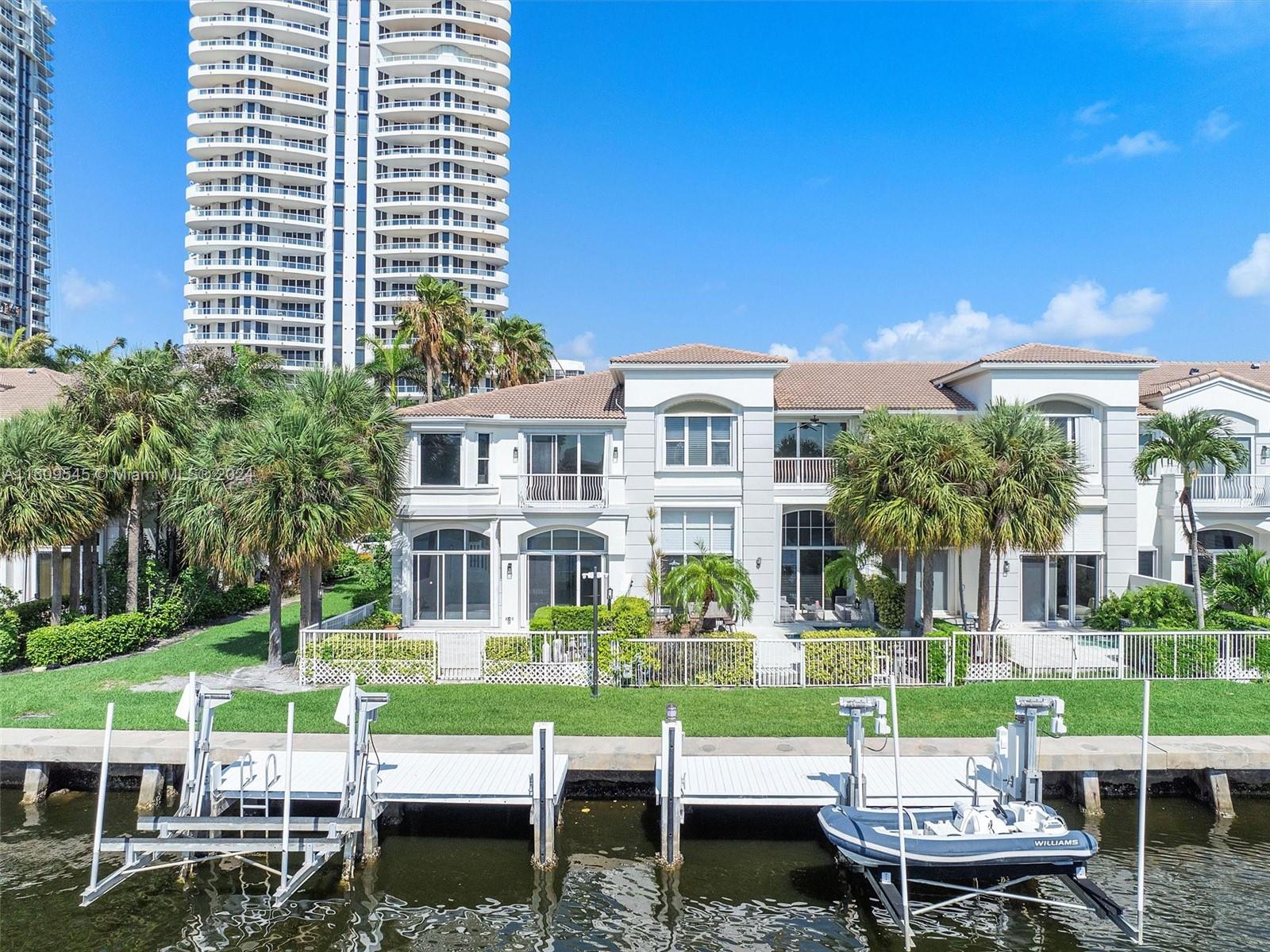 Photo of 21301 38th Ave  (21301), Aventura, Florida, 33180 - 