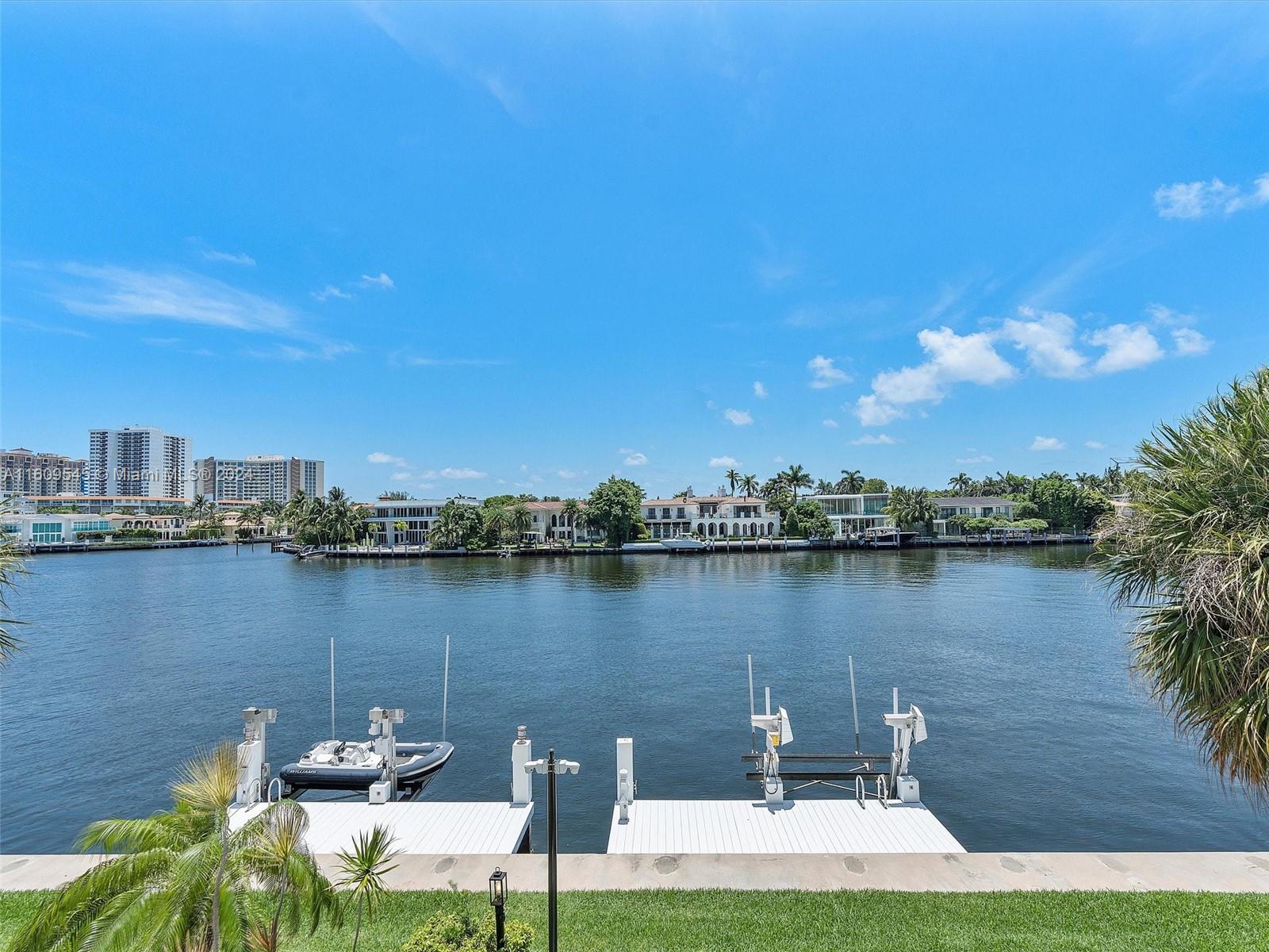Photo of 21301 38th Ave  (21301), Aventura, Florida, 33180 - 