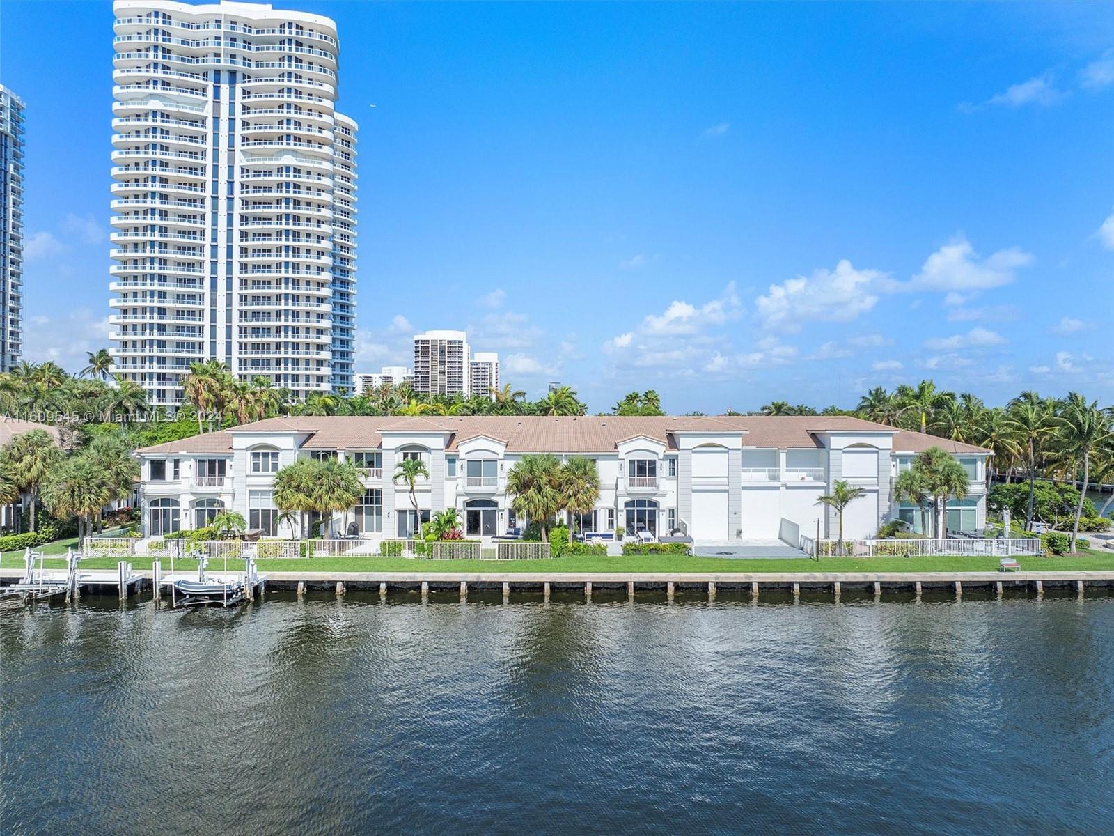 Photo of 21301 38th Ave  (21301), Aventura, Florida, 33180 - 