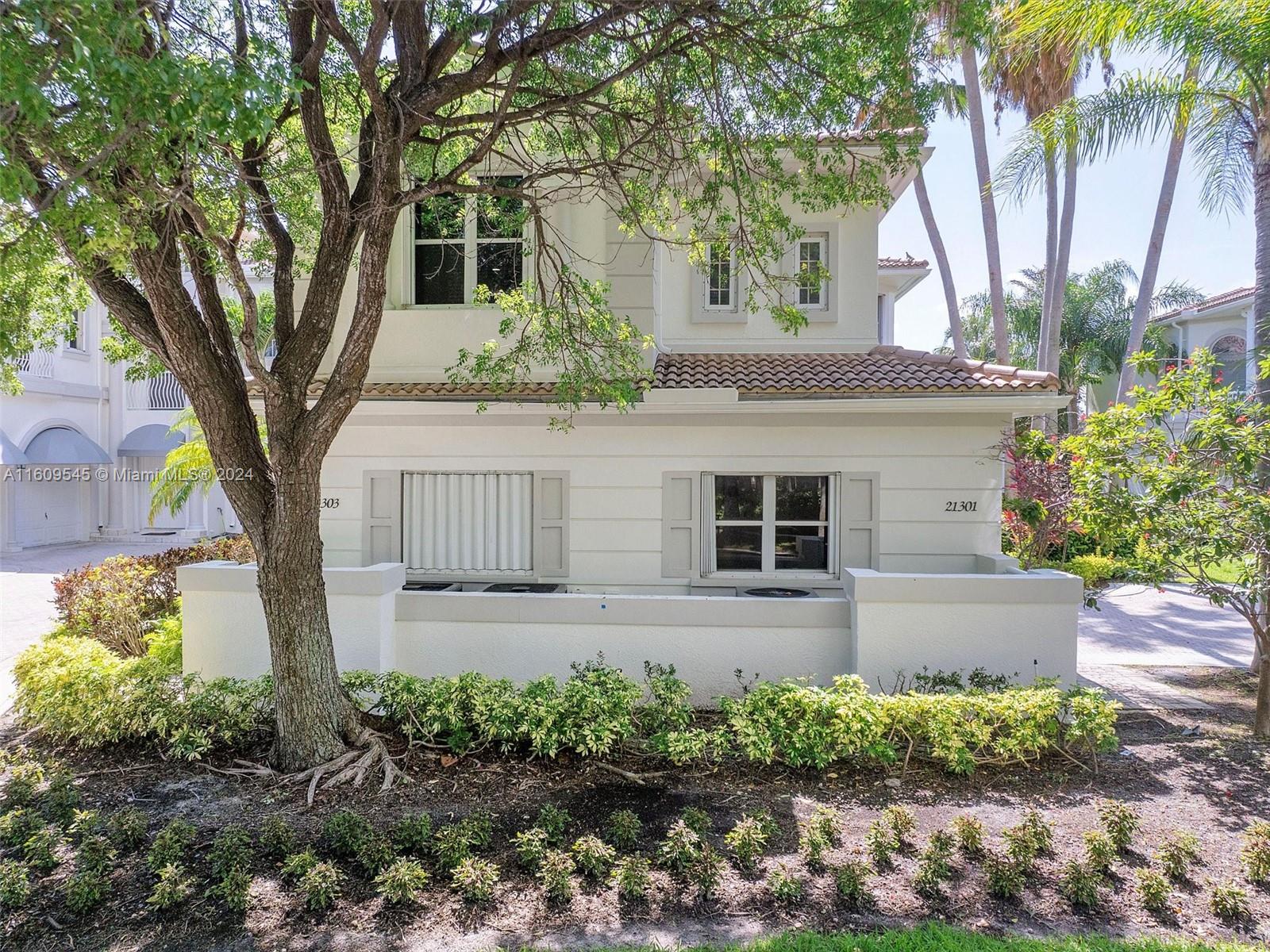 Photo of 21301 38th Ave  (21301), Aventura, Florida, 33180 - 