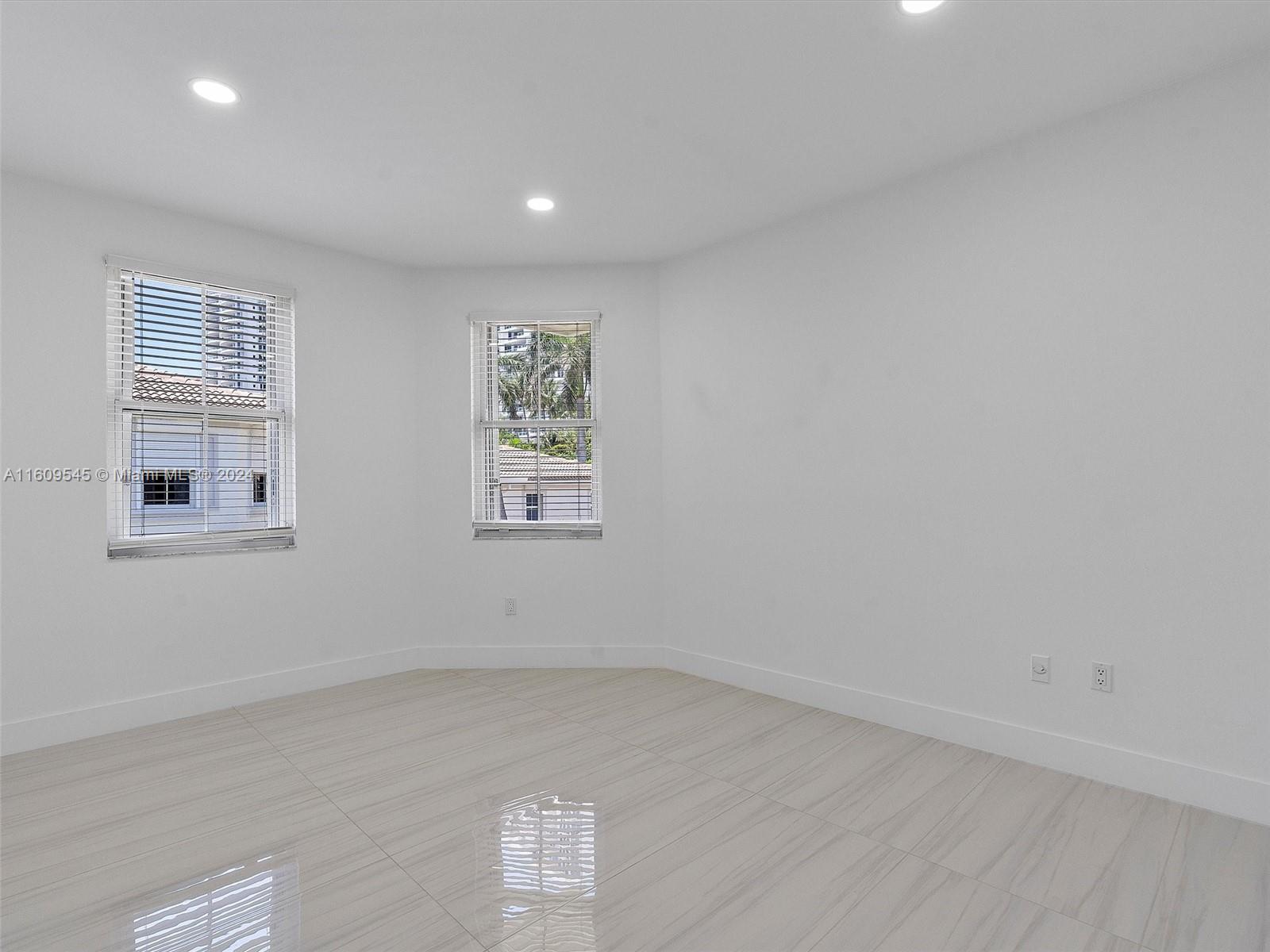 Photo of 21301 38th Ave  (21301), Aventura, Florida, 33180 - Bedroom #3