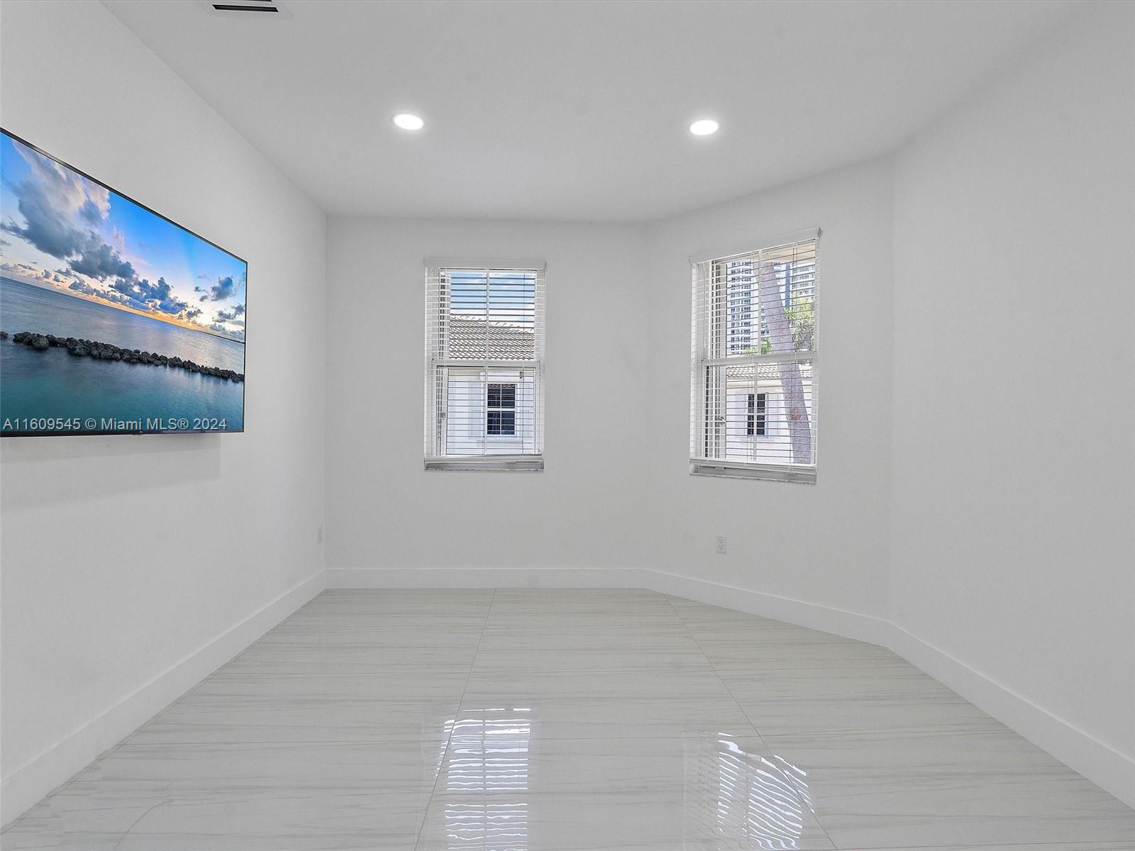 Photo of 21301 38th Ave  (21301), Aventura, Florida, 33180 - Bedroom #3