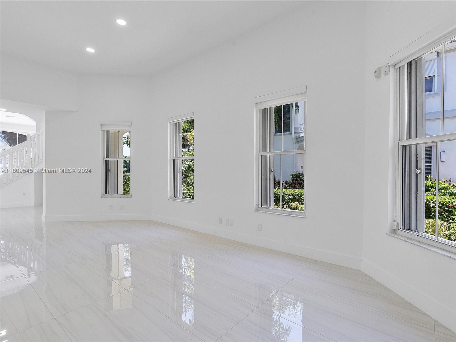 Photo of 21301 38th Ave  (21301), Aventura, Florida, 33180 - 