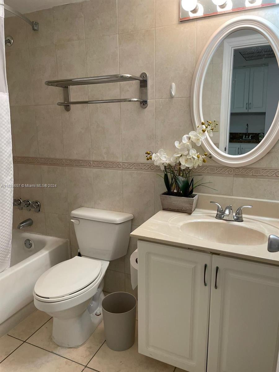 Photo of 19201 Collins Ave #640, Sunny Isles Beach, Florida, 33160 -