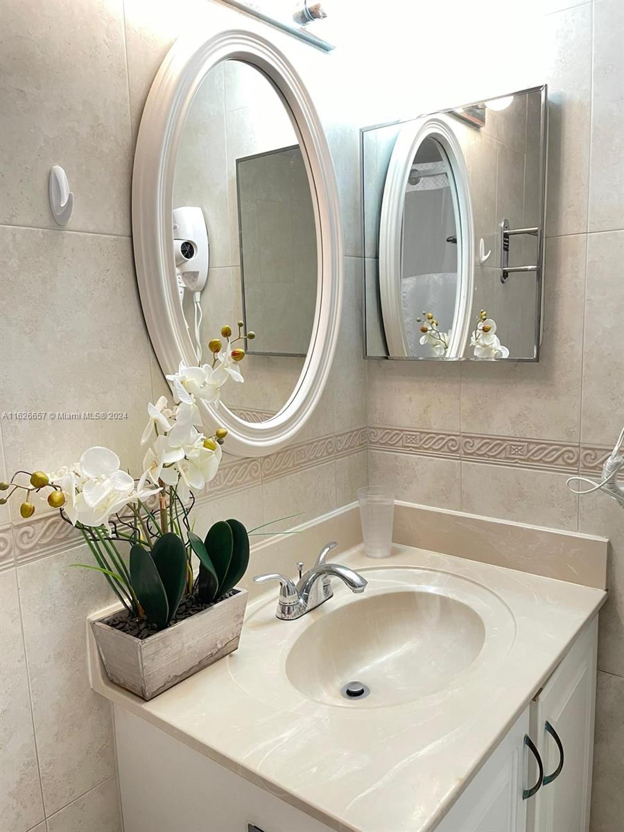Photo of 19201 Collins Ave #640, Sunny Isles Beach, Florida, 33160 -