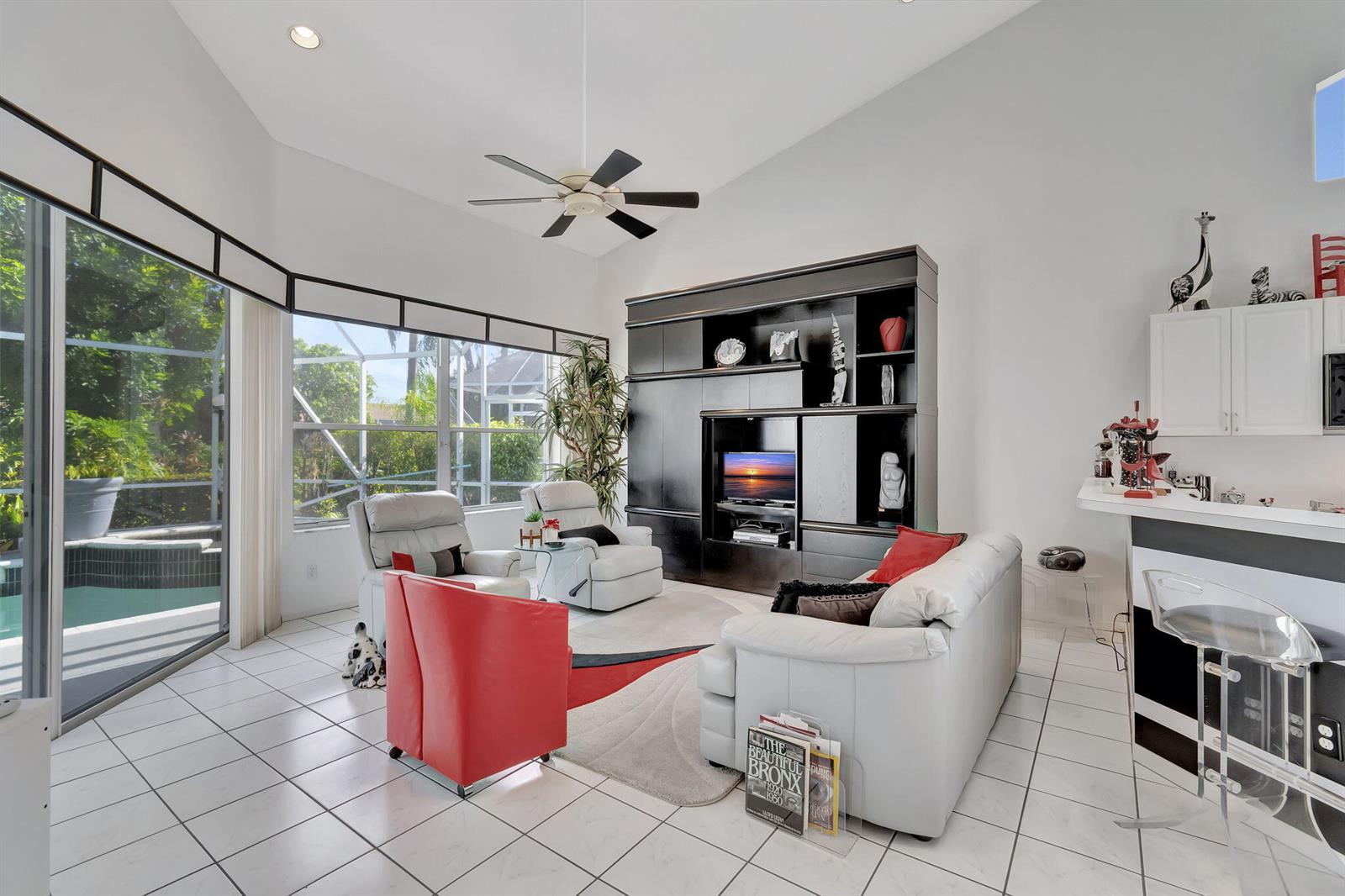 See details 7791 3 / 2556 sq. ft. $ 2026-07-14 0 Photo