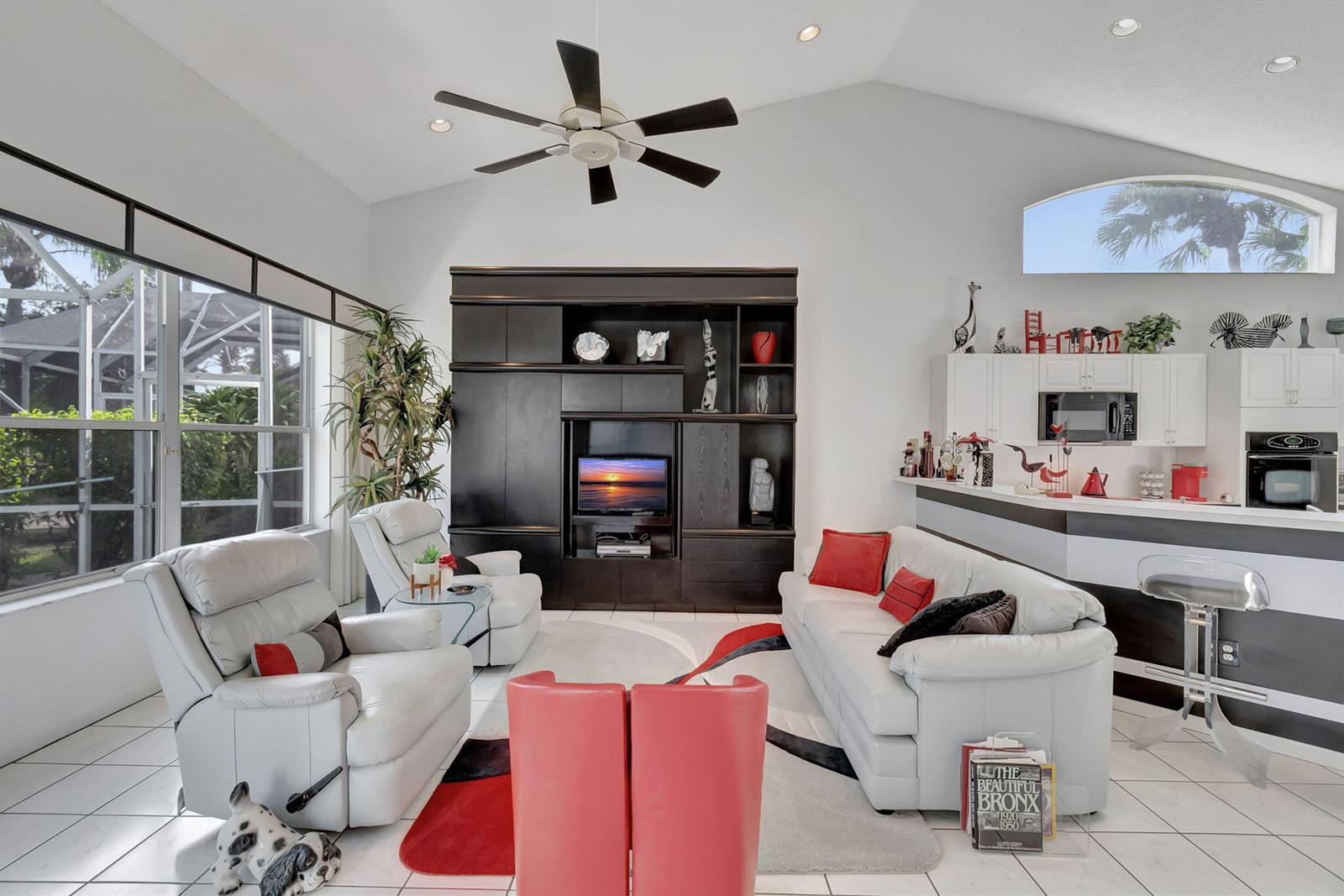 See details 7791 3 / 2556 sq. ft. $ 2026-07-14 0 Photo