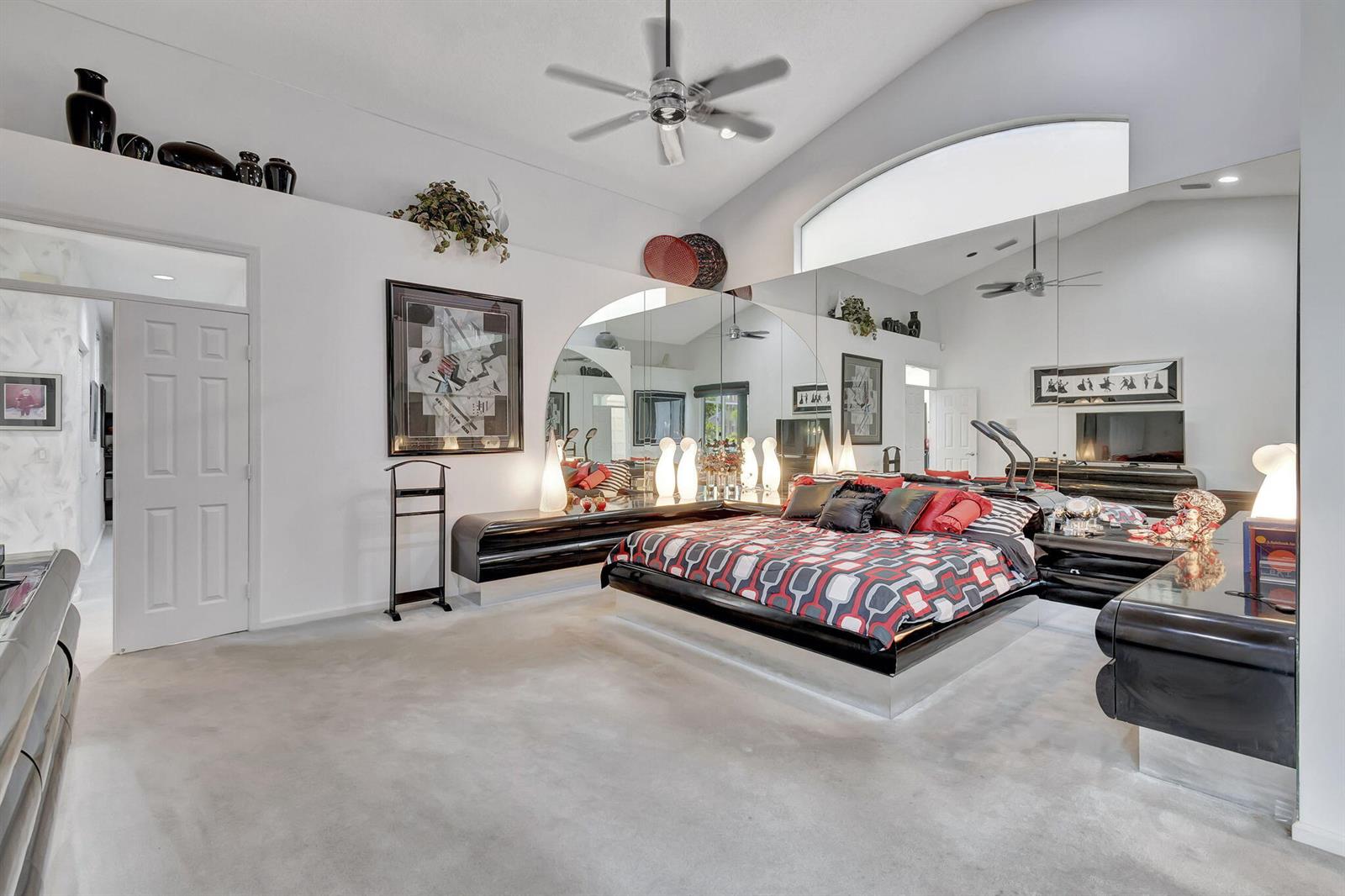 See details 7791 3 / 2556 sq. ft. $ 2026-07-14 0 Photo