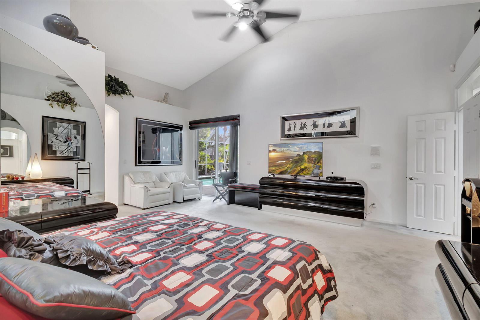 See details 7791 3 / 2556 sq. ft. $ 2026-07-14 0 Photo