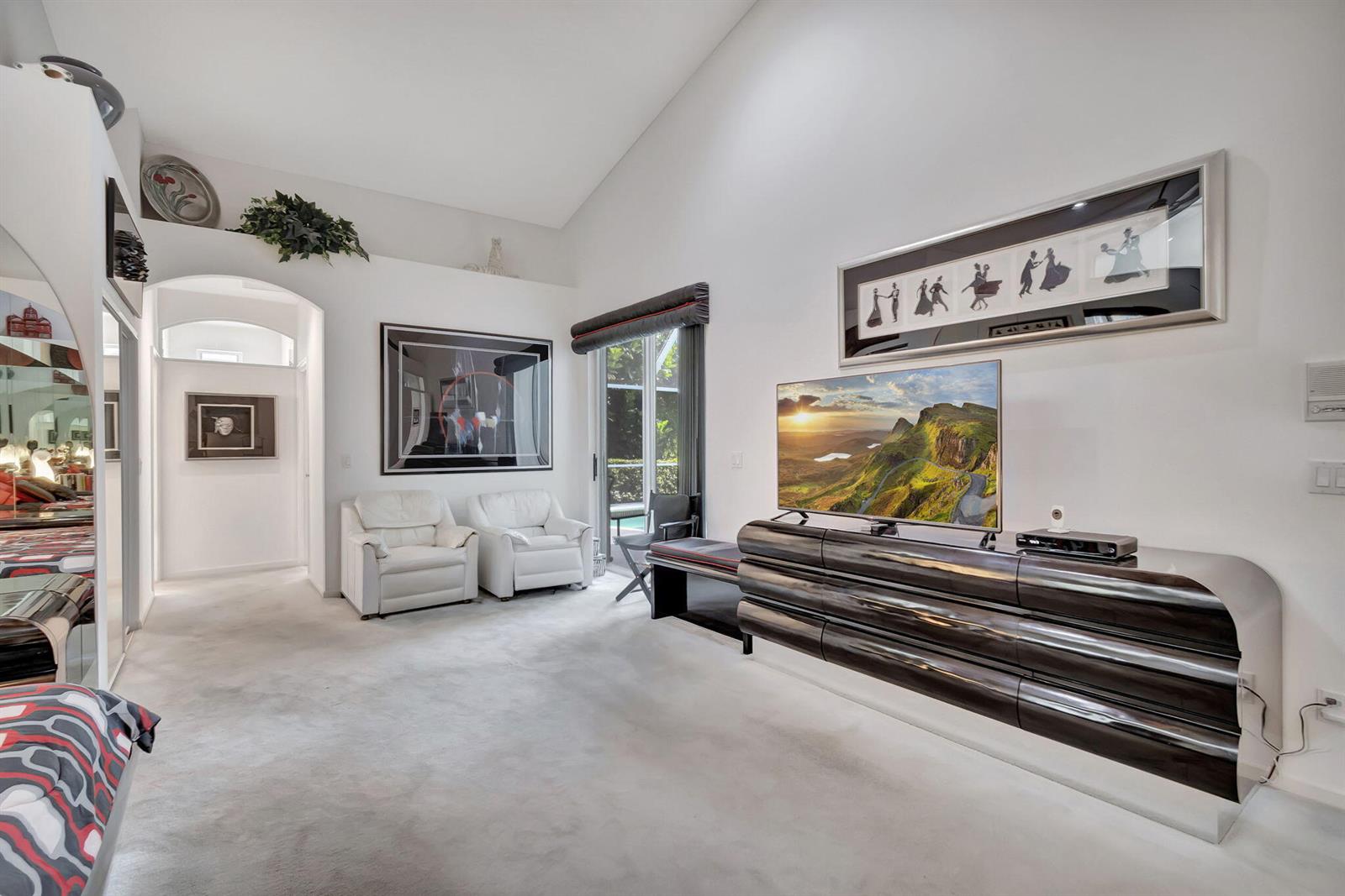 See details 7791 3 / 2556 sq. ft. $ 2026-07-14 0 Photo