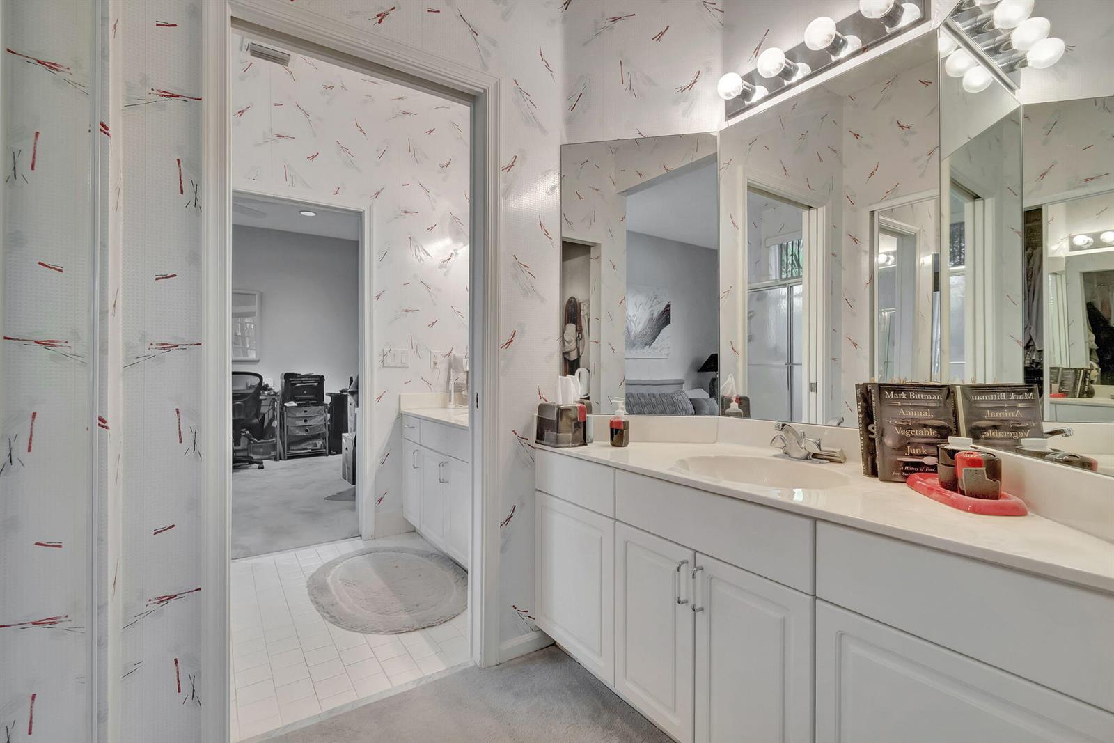 See details 7791 3 / 2556 sq. ft. $ 2026-07-14 0 Photo