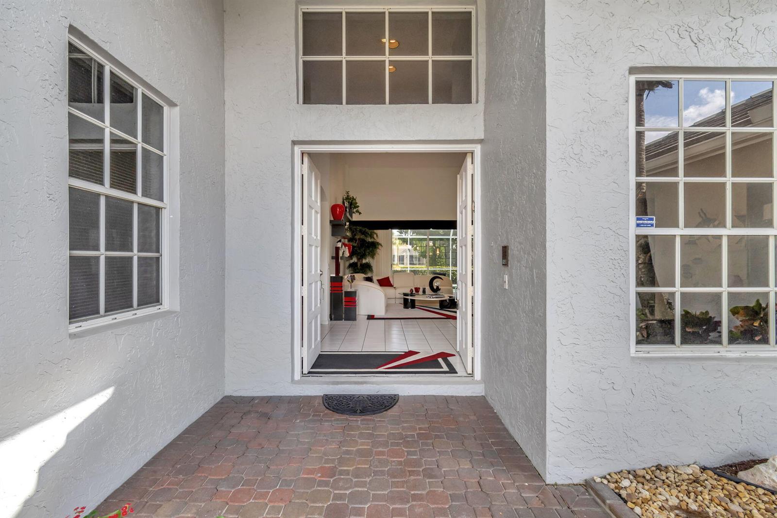 See details 7791 3 / 2556 sq. ft. $ 2026-07-14 0 Photo