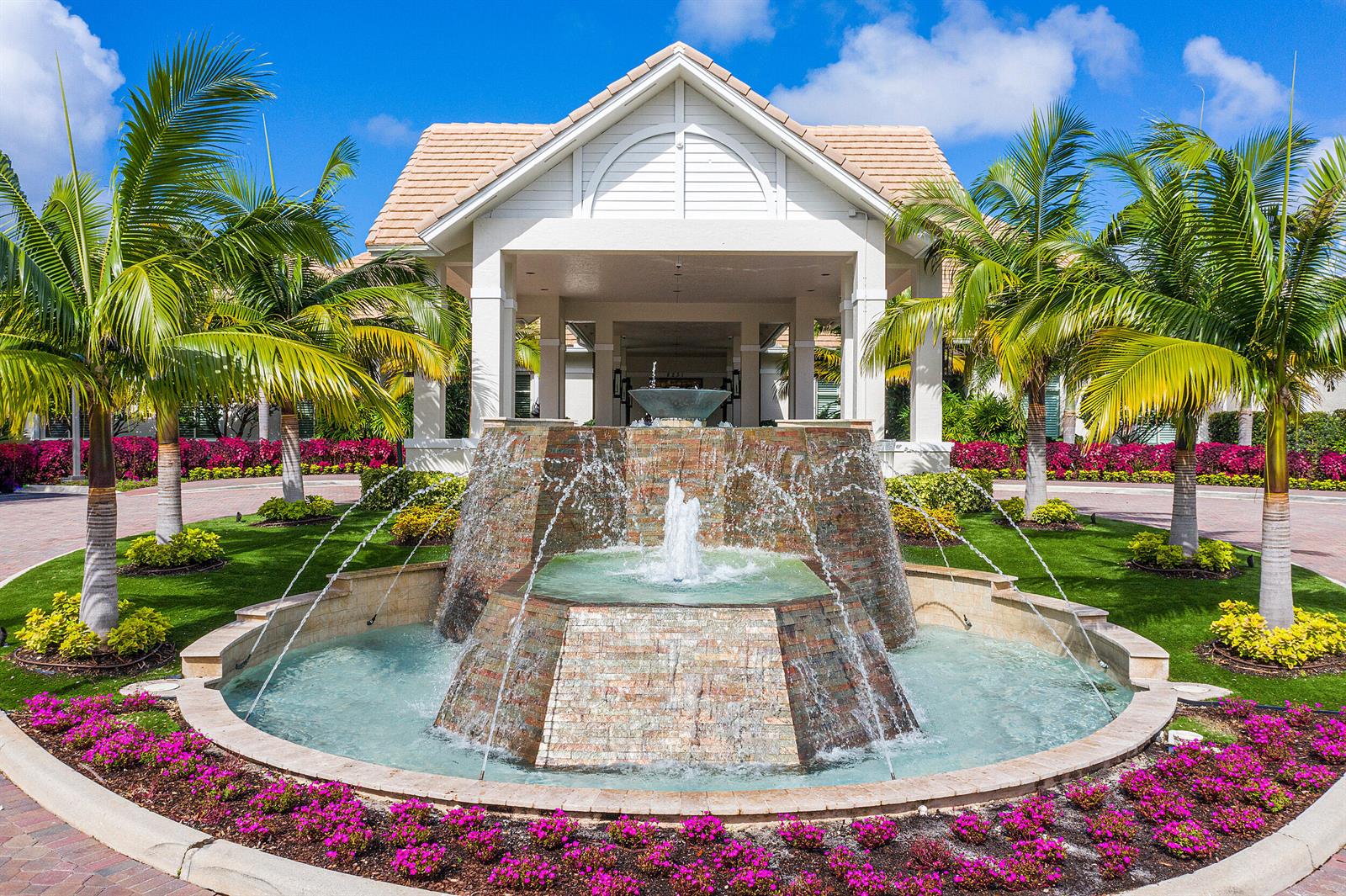 See details 7791 3 / 2556 sq. ft. $ 2026-07-14 0 Photo