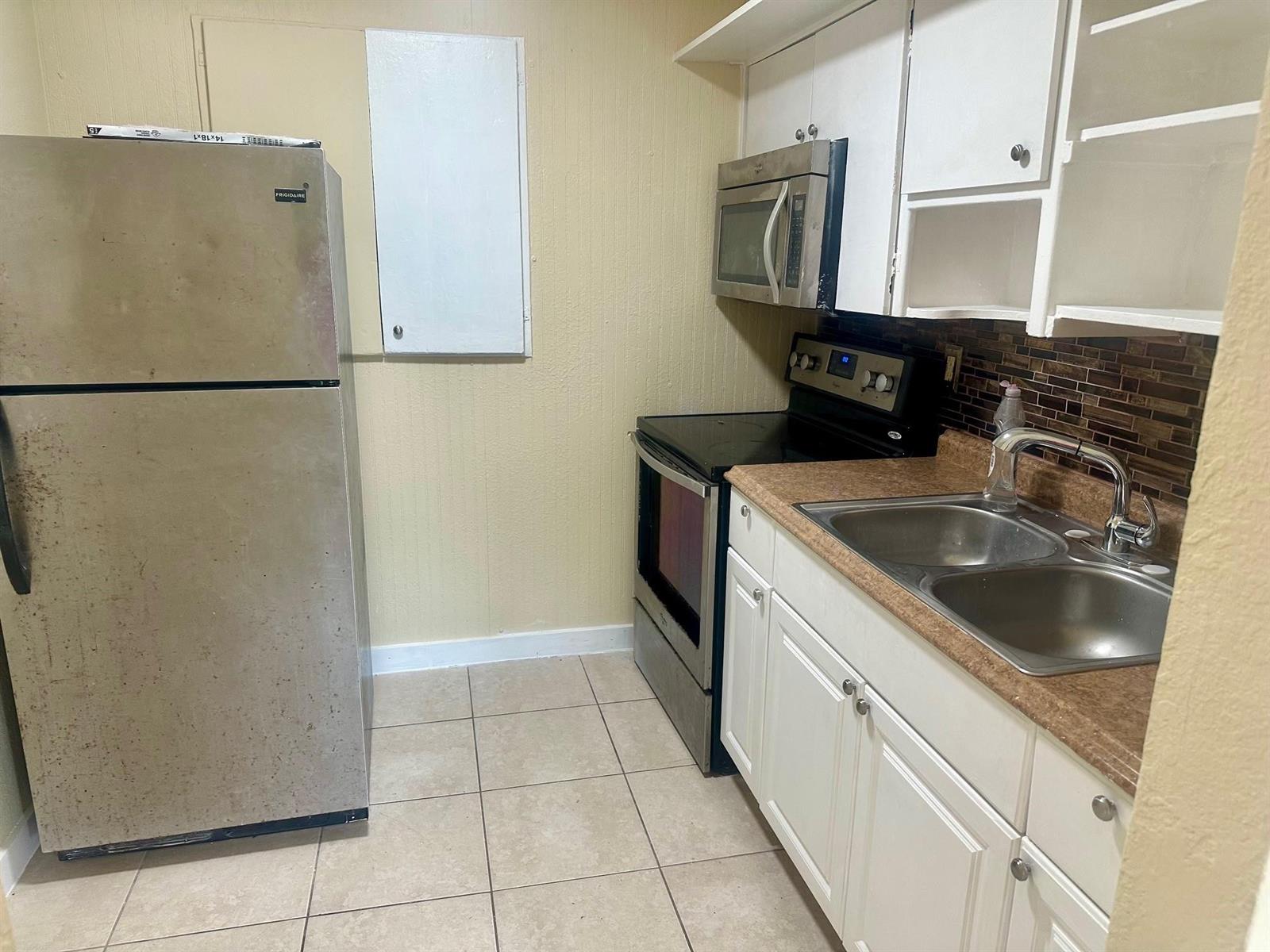 Ver detalles / 0 2609 sq. ft. $ 2025-11-21 0 foto