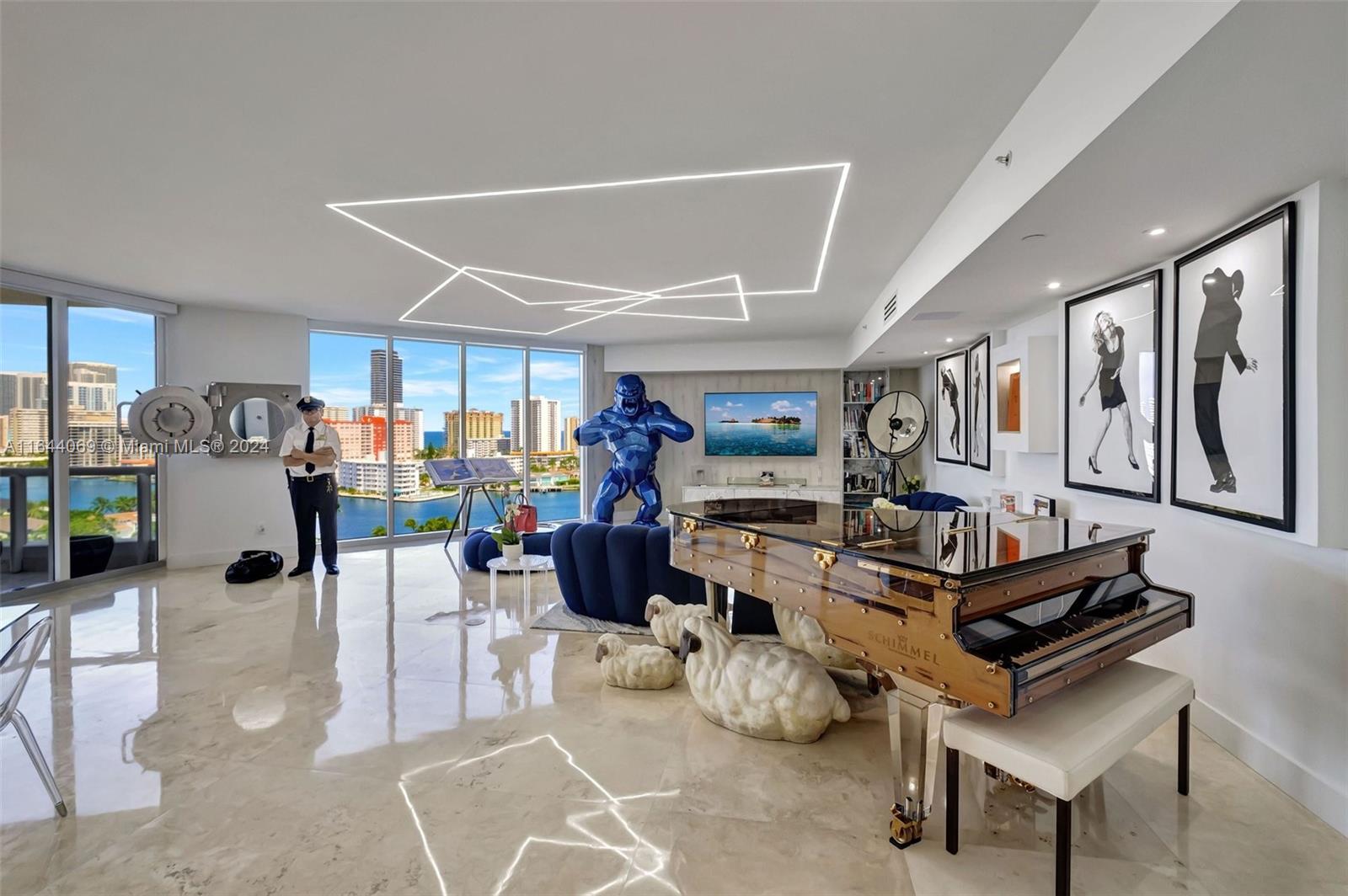 Photo of 21200 Point Pl  #1204, Aventura, Florida, 33180 - 