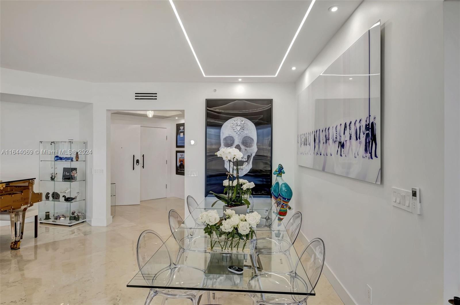 Photo of 21200 Point Pl  #1204, Aventura, Florida, 33180 - 
