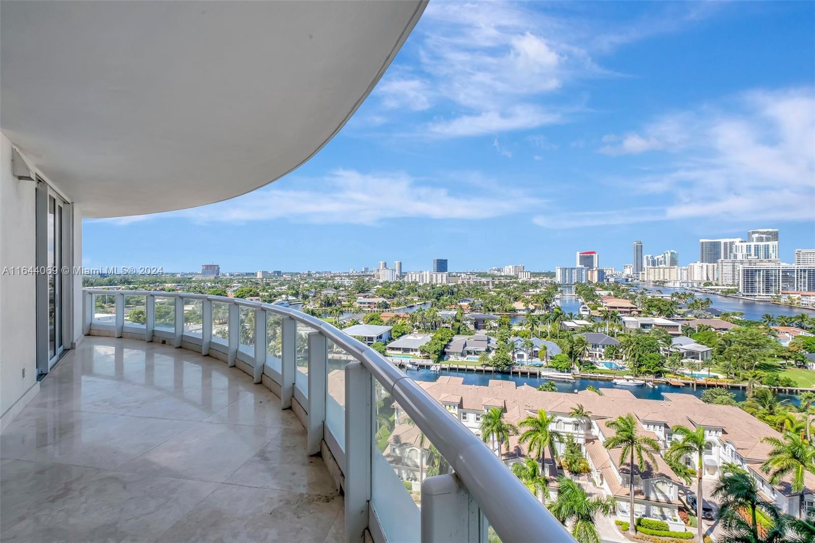 Photo of 21200 Point Pl  #1204, Aventura, Florida, 33180 - 