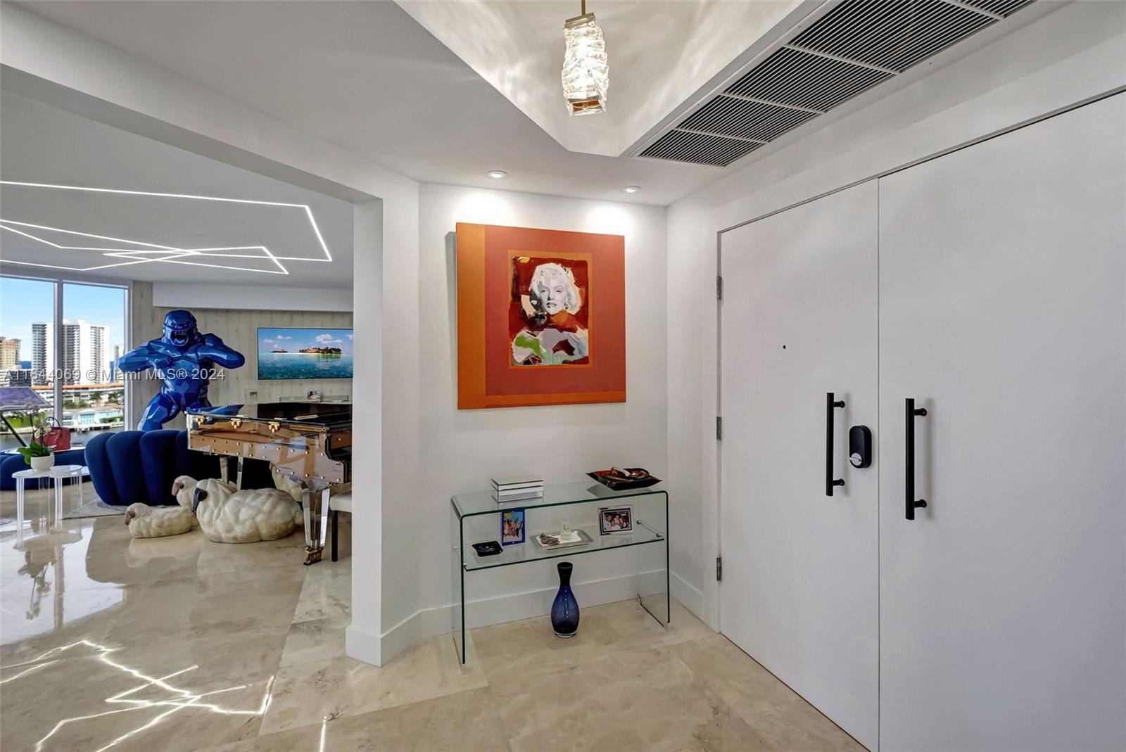 Photo of 21200 Point Pl  #1204, Aventura, Florida, 33180 - 