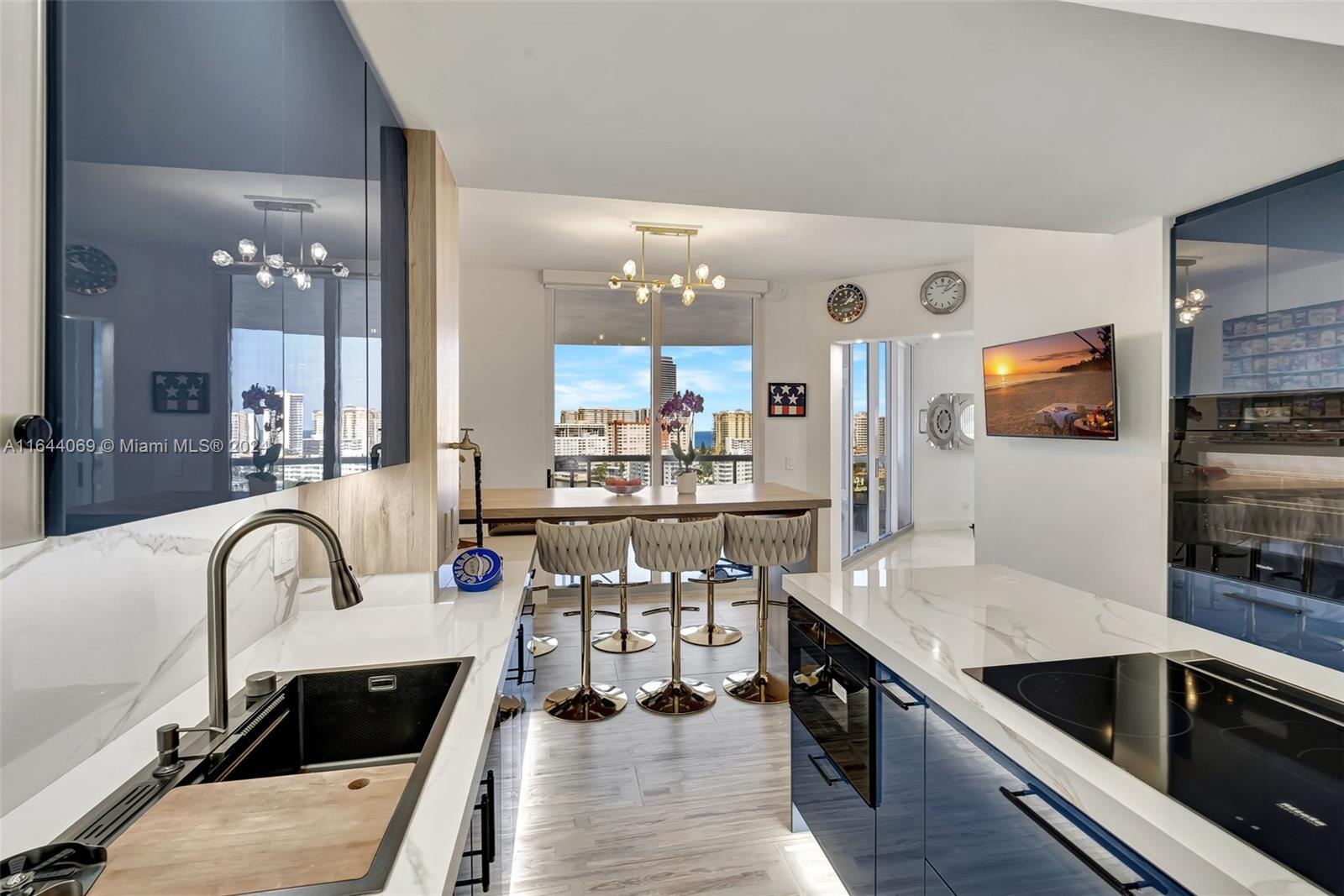 Photo of 21200 Point Pl  #1204, Aventura, Florida, 33180 - 