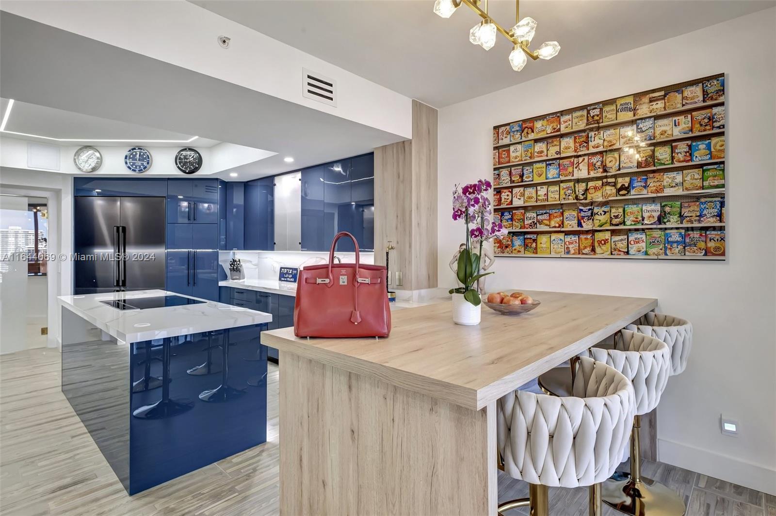 Photo of 21200 Point Pl  #1204, Aventura, Florida, 33180 - 