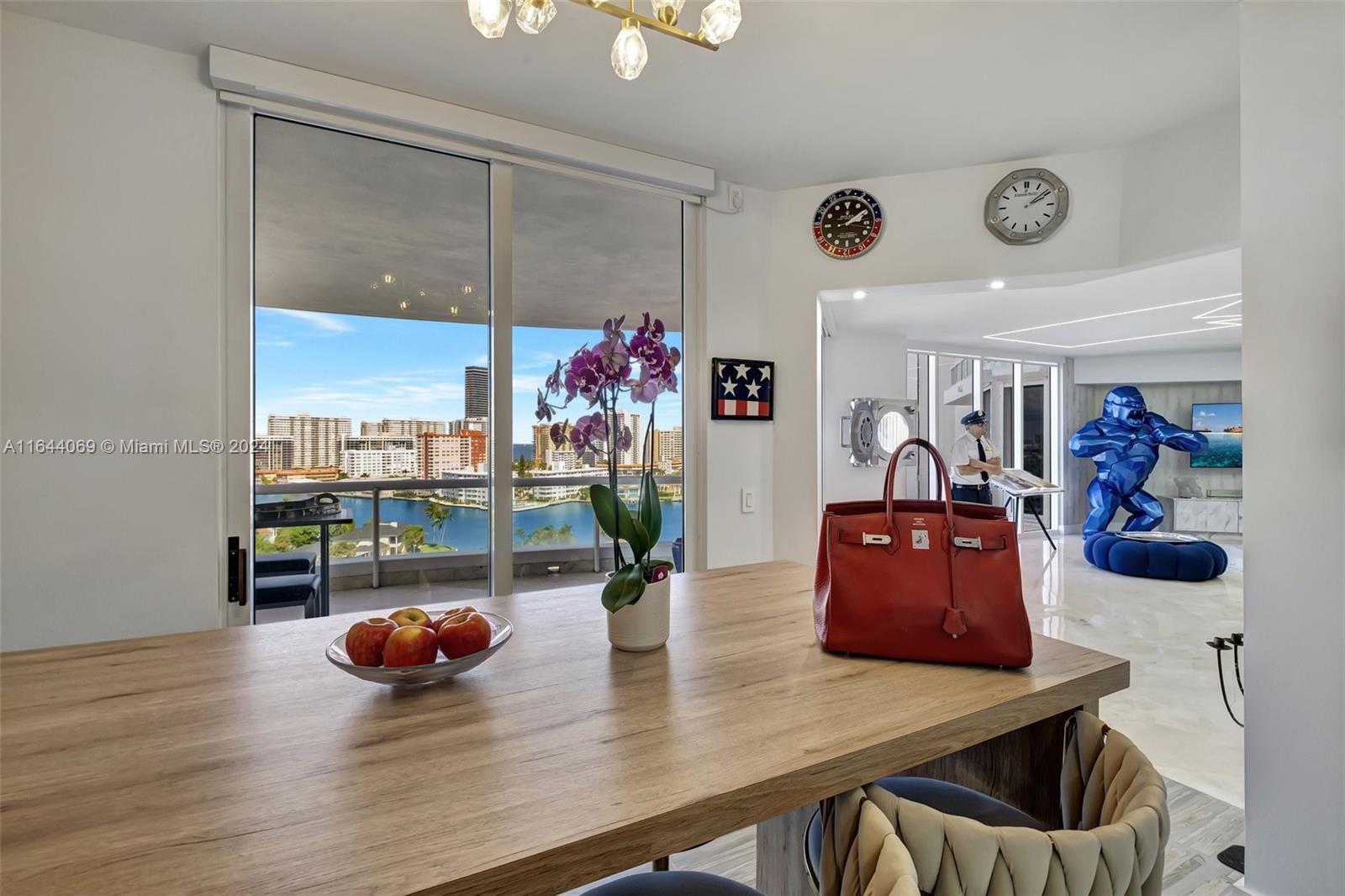 Photo of 21200 Point Pl  #1204, Aventura, Florida, 33180 - 