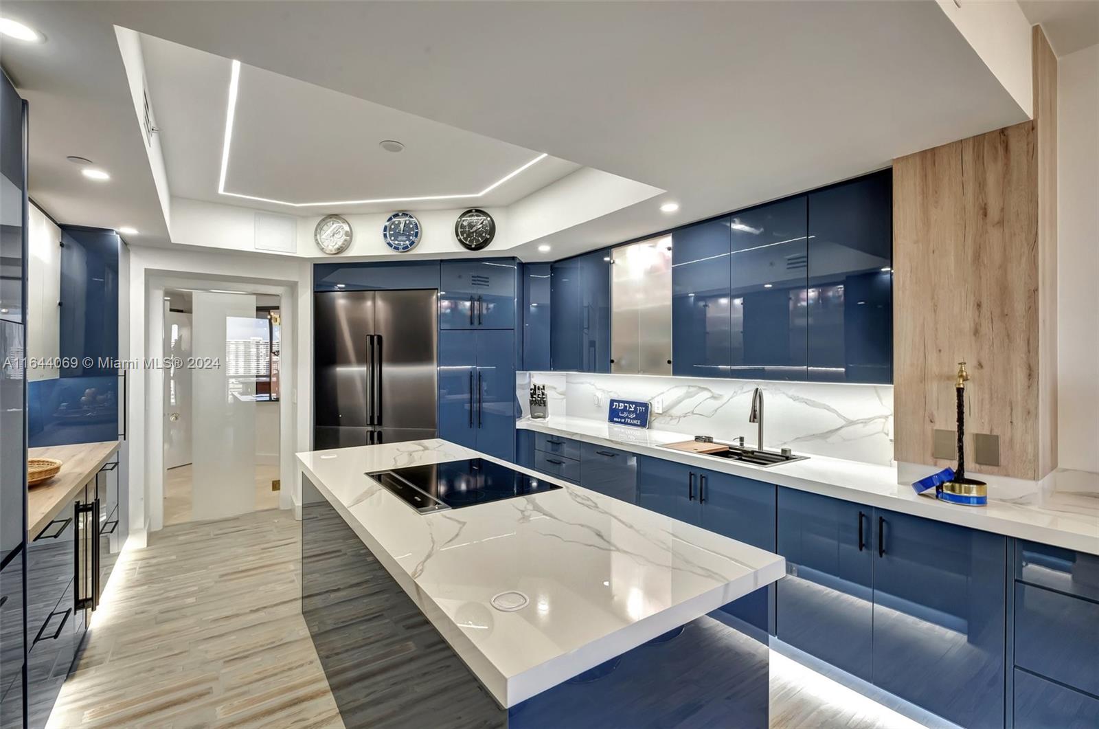 Photo of 21200 Point Pl  #1204, Aventura, Florida, 33180 - 