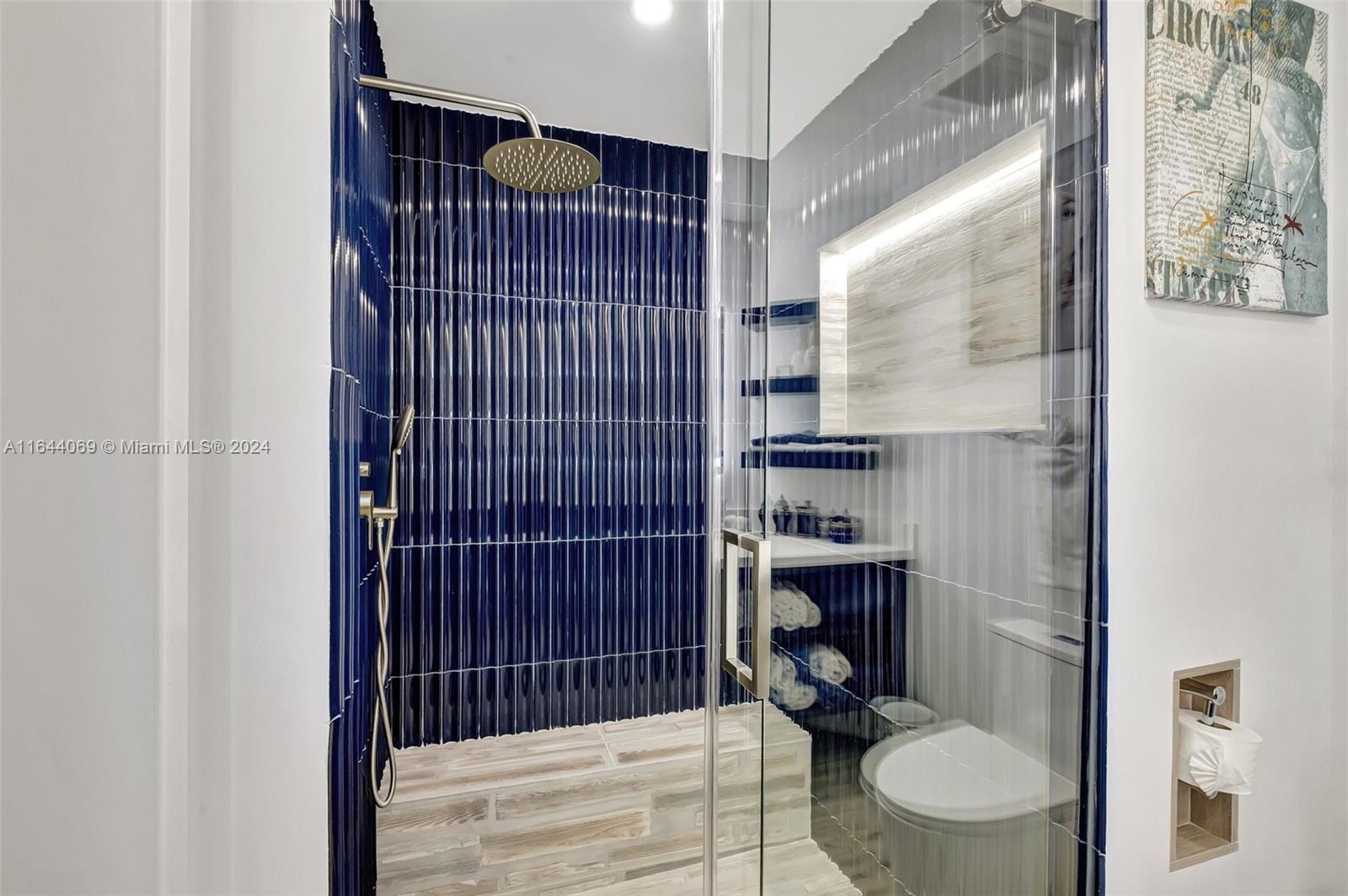 Photo of 21200 Point Pl  #1204, Aventura, Florida, 33180 - 