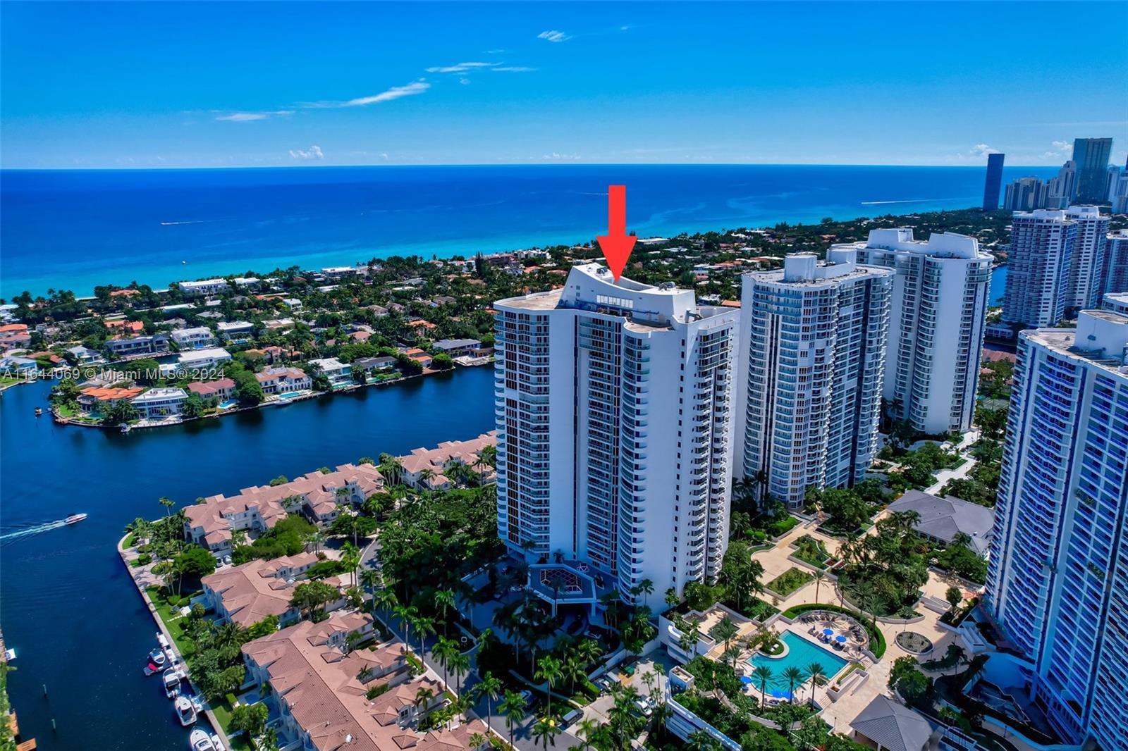 Photo of 21200 Point Pl  #1204, Aventura, Florida, 33180 - 