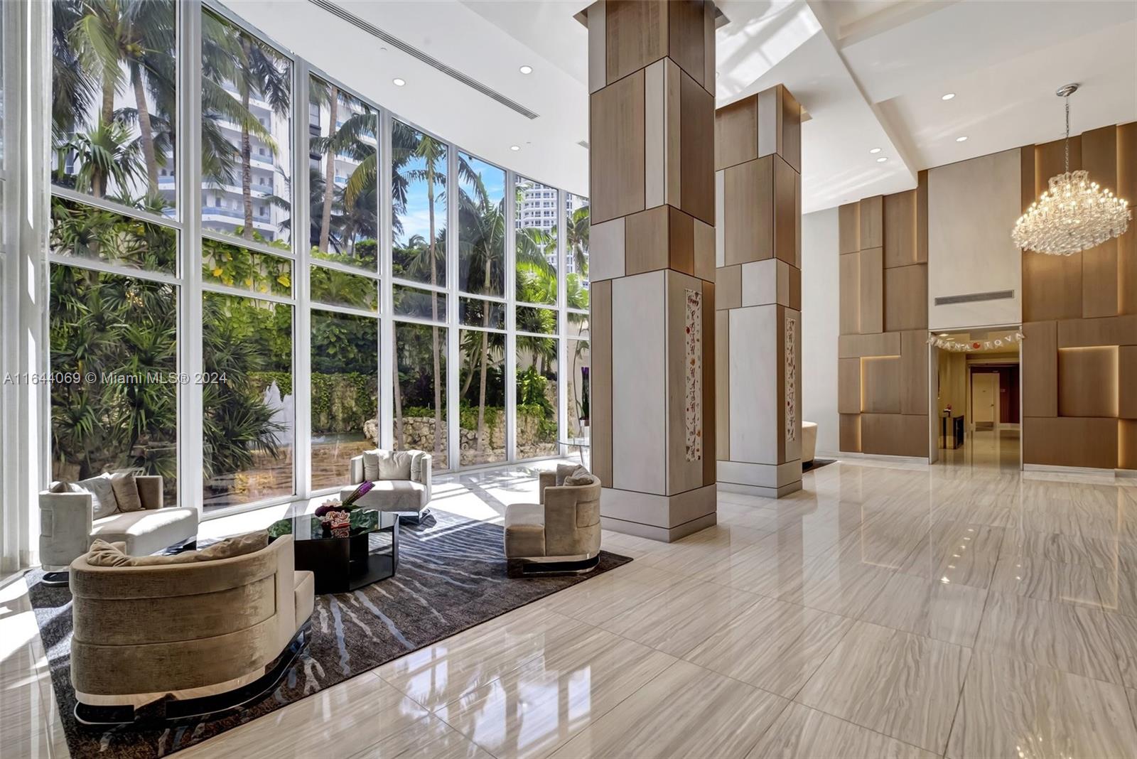Photo of 21200 Point Pl  #1204, Aventura, Florida, 33180 - 