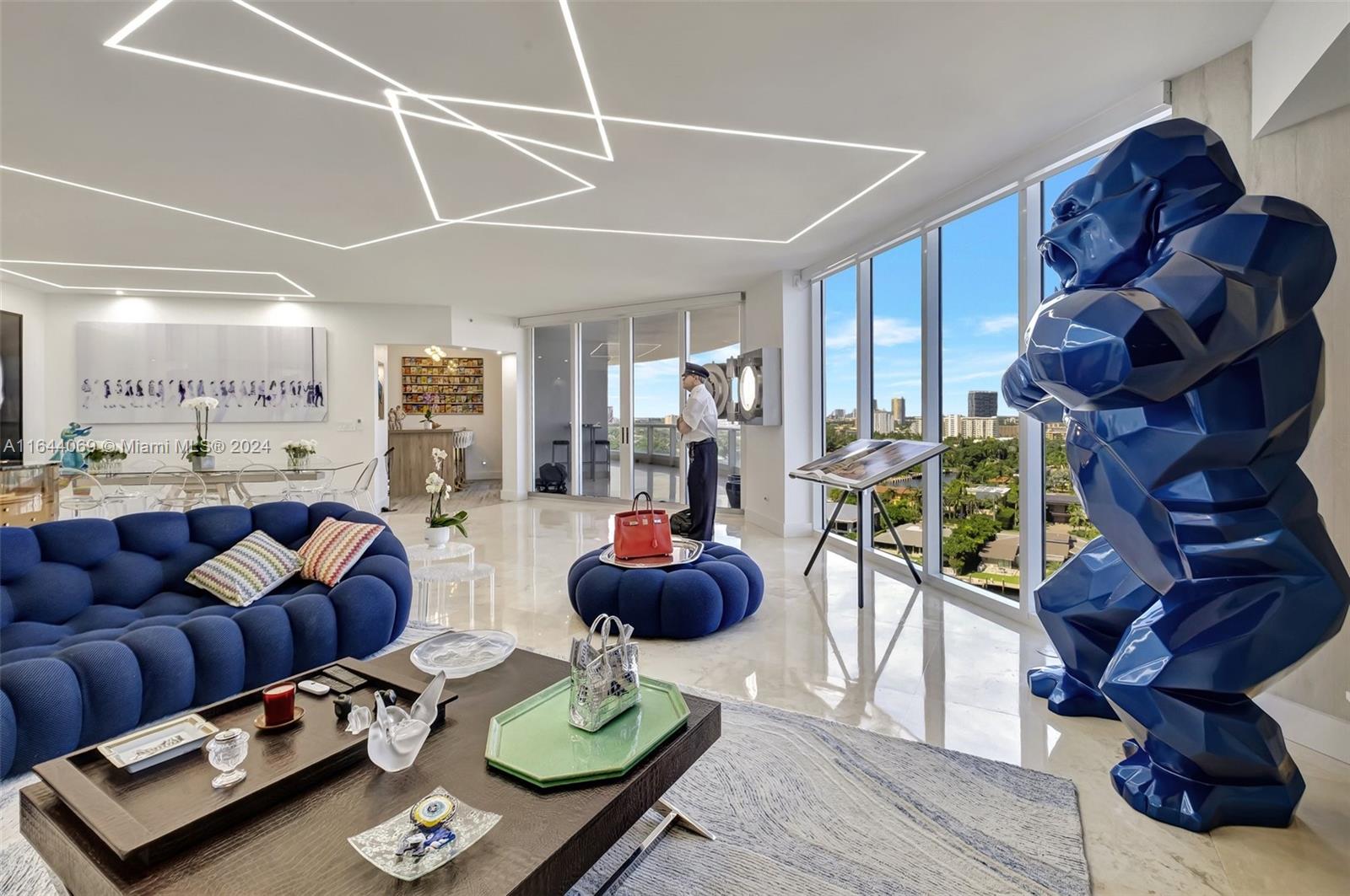 Photo of 21200 Point Pl  #1204, Aventura, Florida, 33180 - 