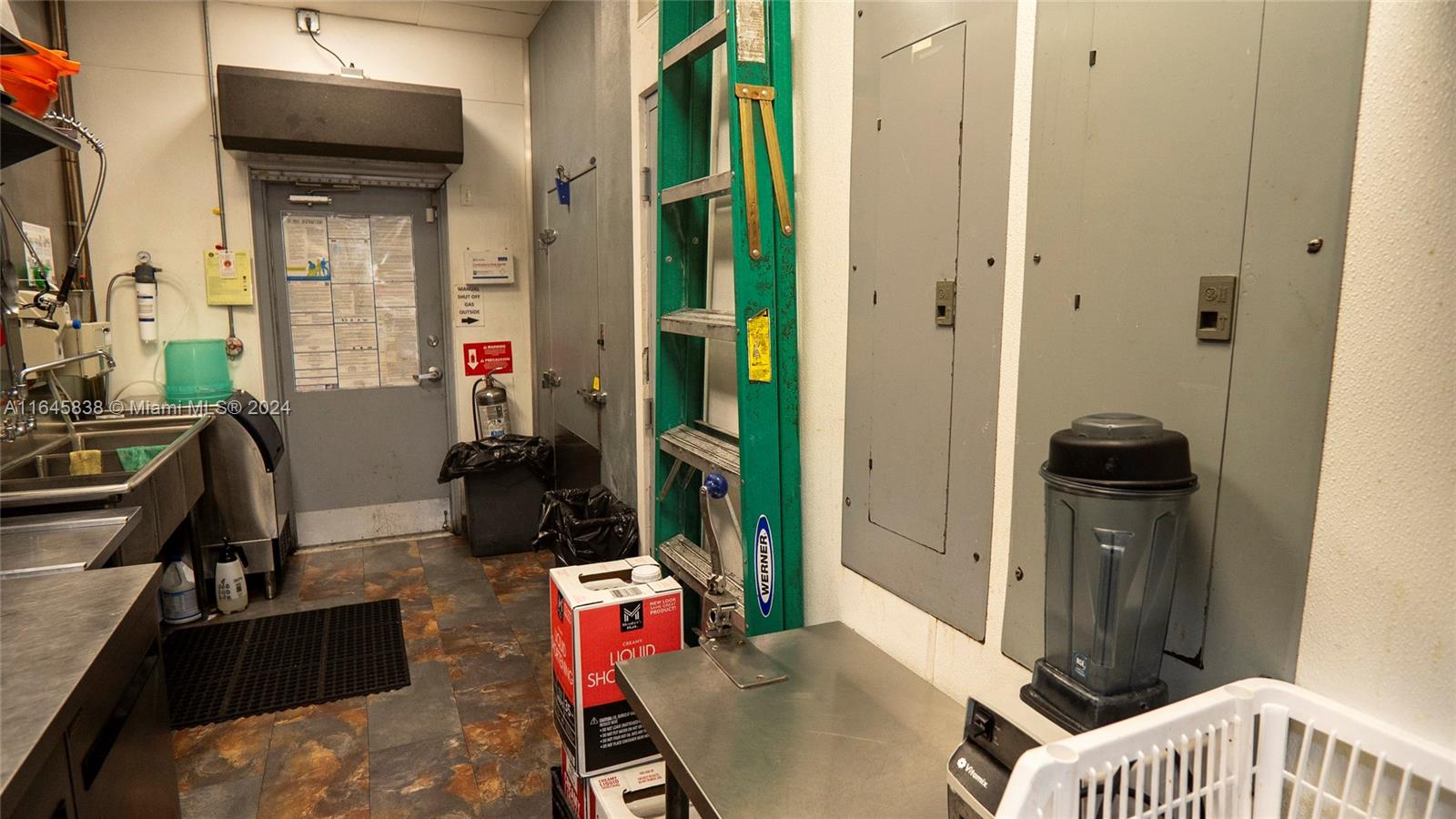 Подробнее / кв.футов $ 2024-12-20 0 Фото