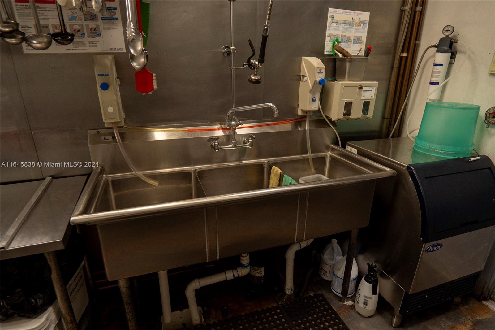 Подробнее / кв.футов $ 2024-12-20 0 Фото